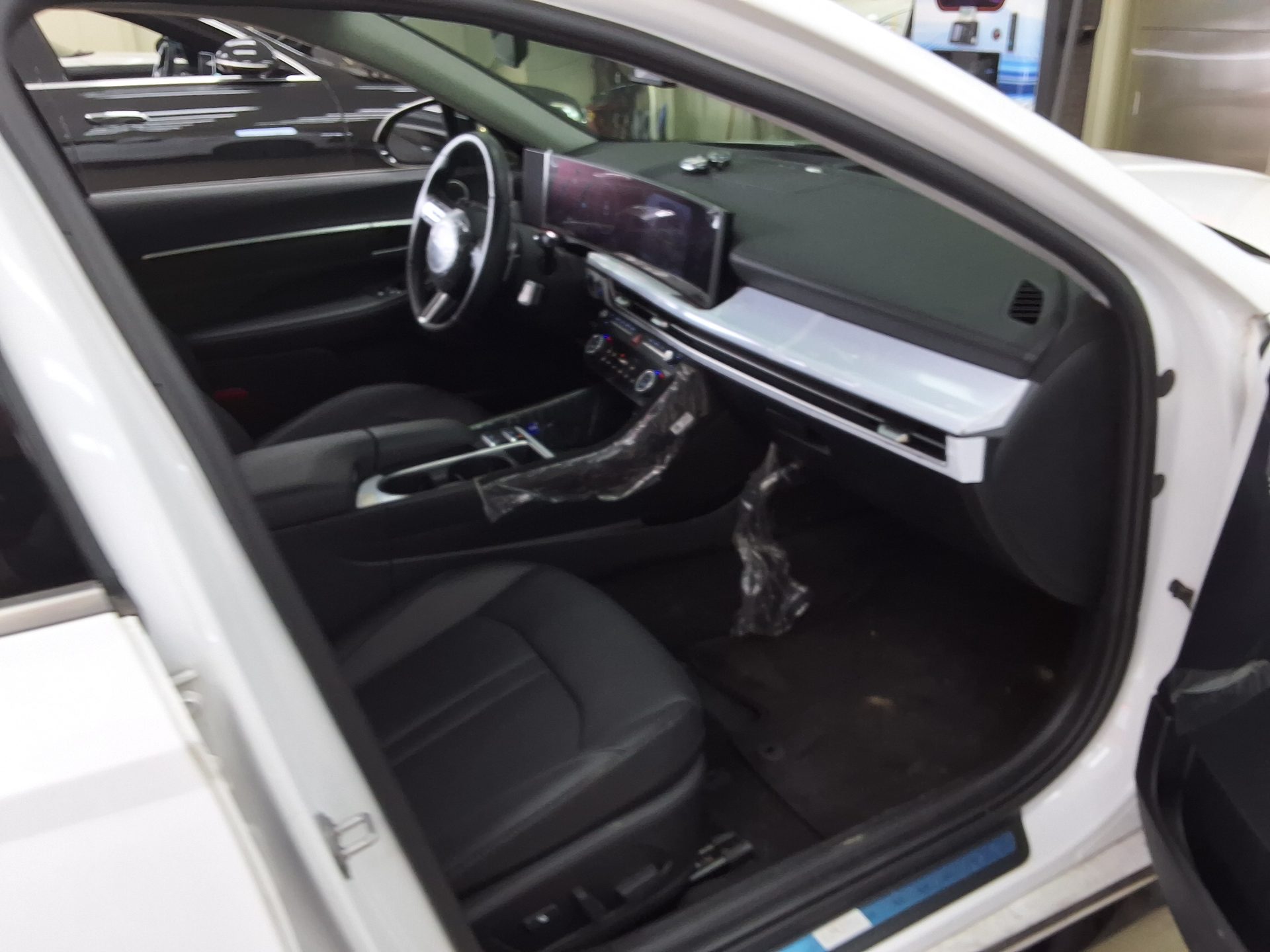 HYUNDAI SONATA THE EDGE GASOLINE 2.0 EXCLUSIVE 2025 - zdjęcie 15