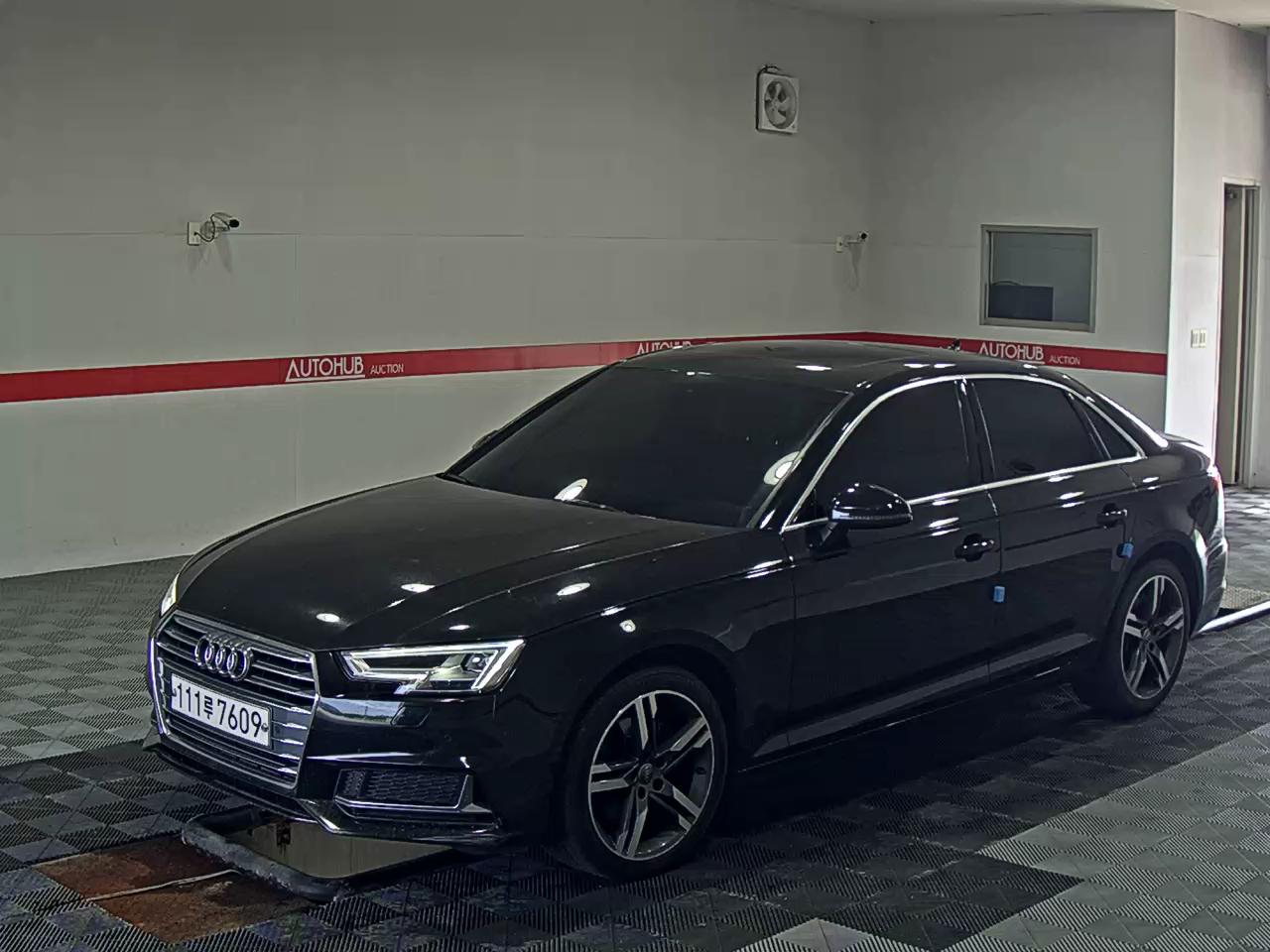 AUDI A4 (5TH GEN) 40 TFSI PREMIUM 2019 - zdjęcie 2