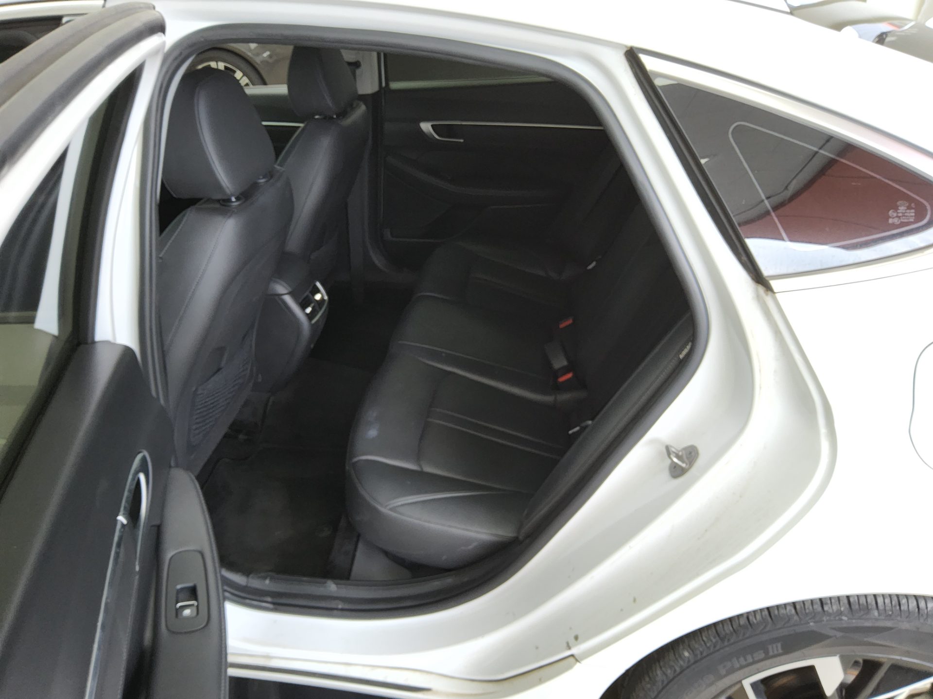 HYUNDAI SONATA THE EDGE GASOLINE 2.0 PREMIUM 2024 - zdjęcie 12