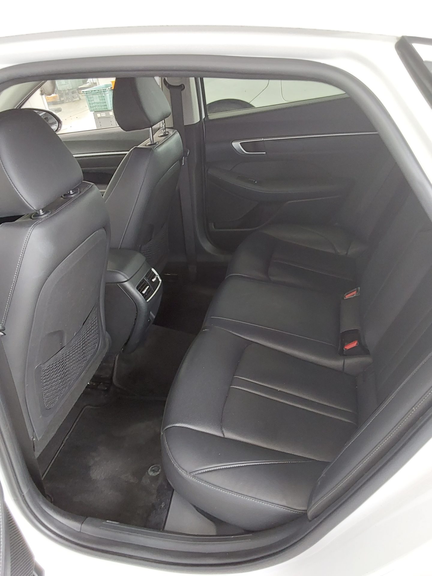 HYUNDAI SONATA THE EDGE GASOLINE 2.0 PREMIUM 2024 - zdjęcie 12