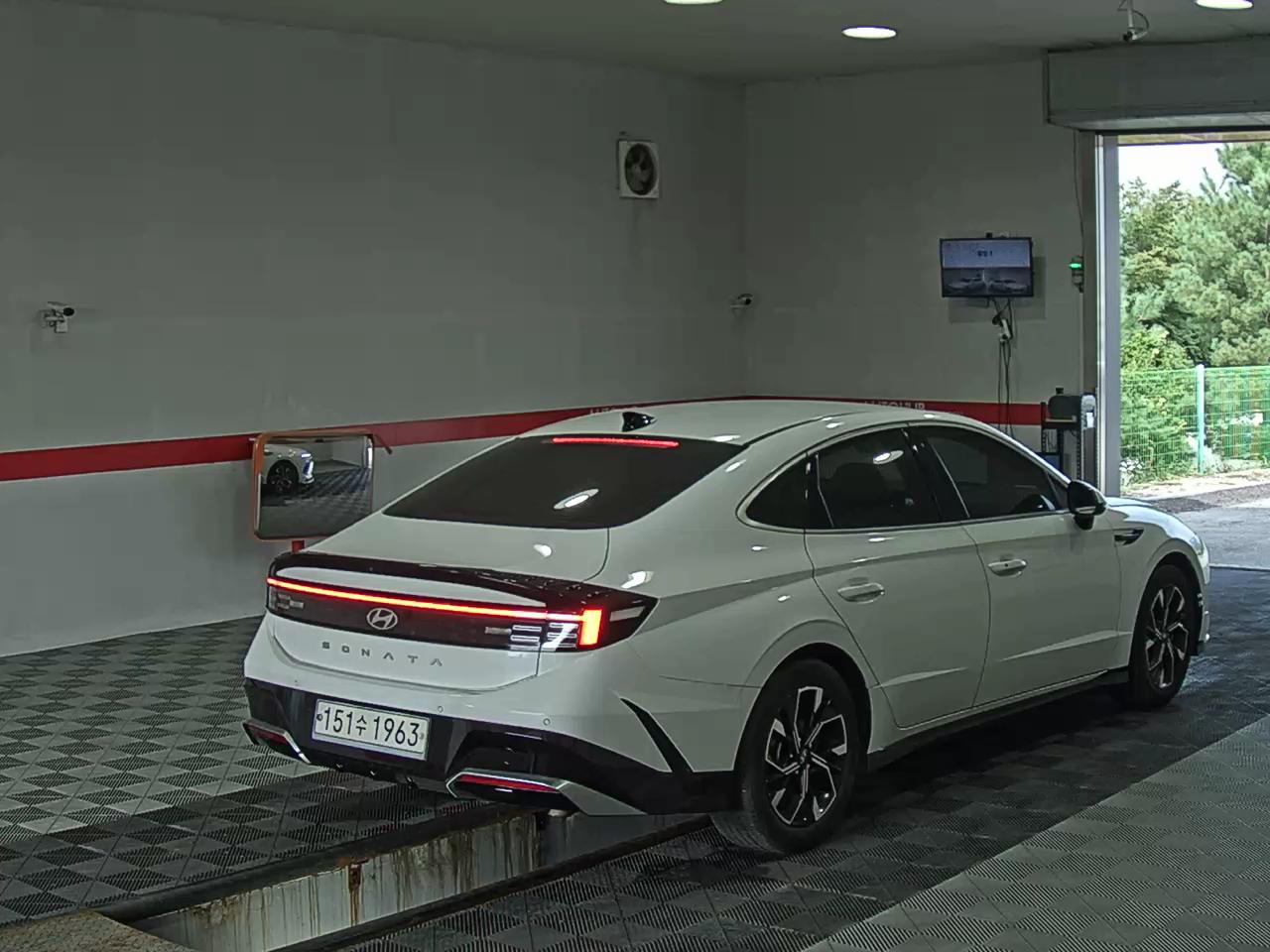 HYUNDAI SONATA THE EDGE GASOLINE 2.0 PREMIUM 2024 - zdjęcie 5