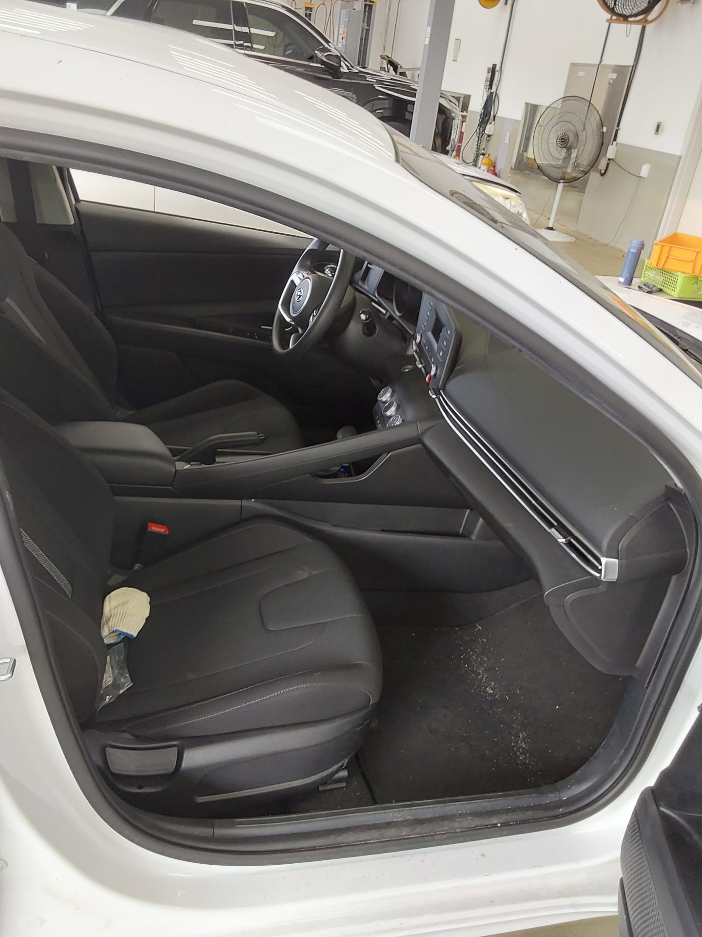 HYUNDAI AVANTE (CN7) 1.6 GASOLINE CORPORATE USE 2022 - zdjęcie 14