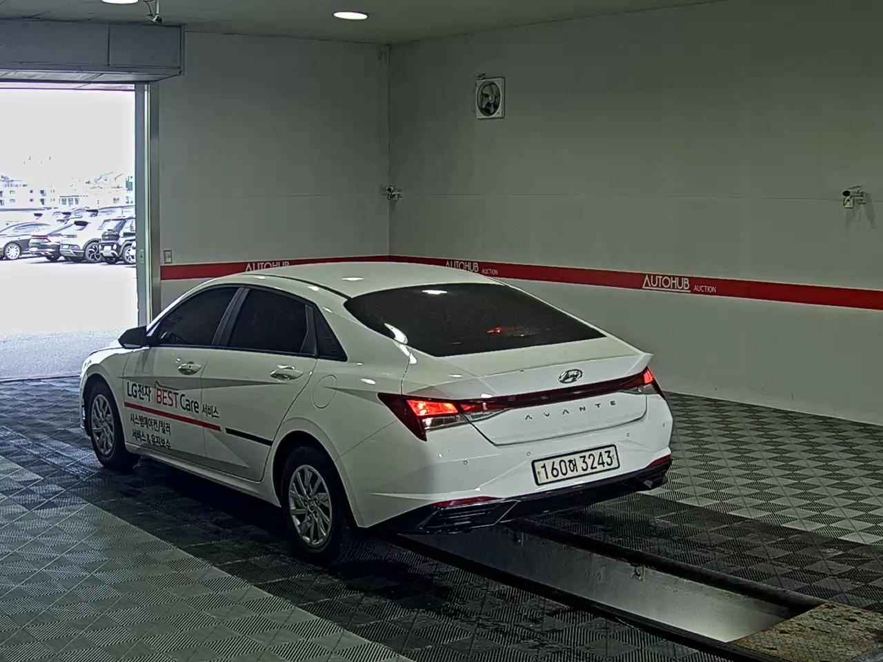 HYUNDAI AVANTE (CN7) 1.6 GASOLINE CORPORATE USE 2022 - zdjęcie 6