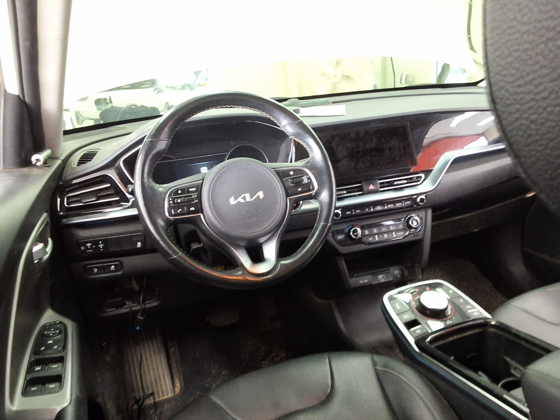 KIA NIRO PLUS AIR 2023 - zdjęcie 12