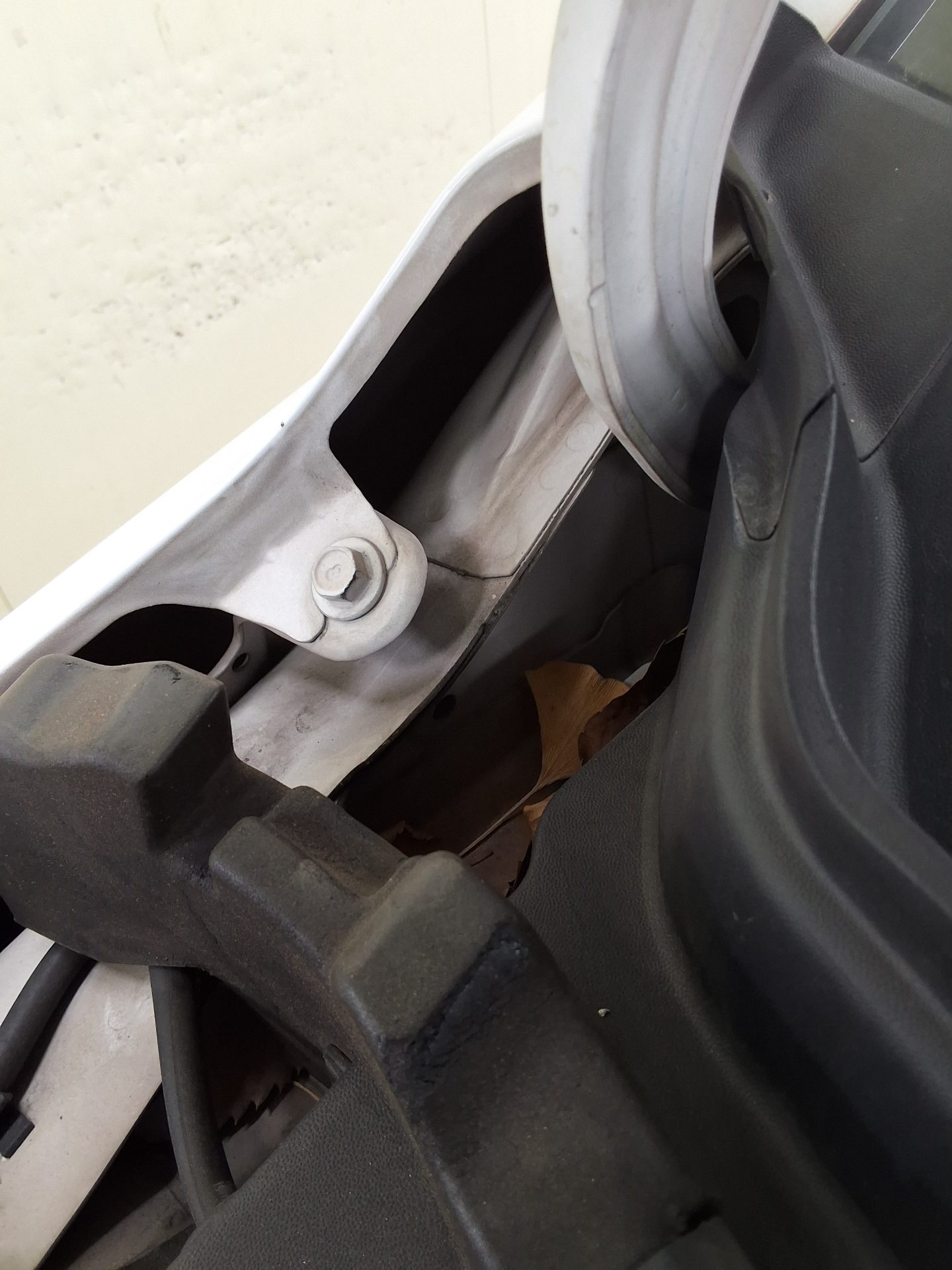 HYUNDAI AVANTE AD 1.6 GDi MODERN SPECIAL 2016 - zdjęcie 27