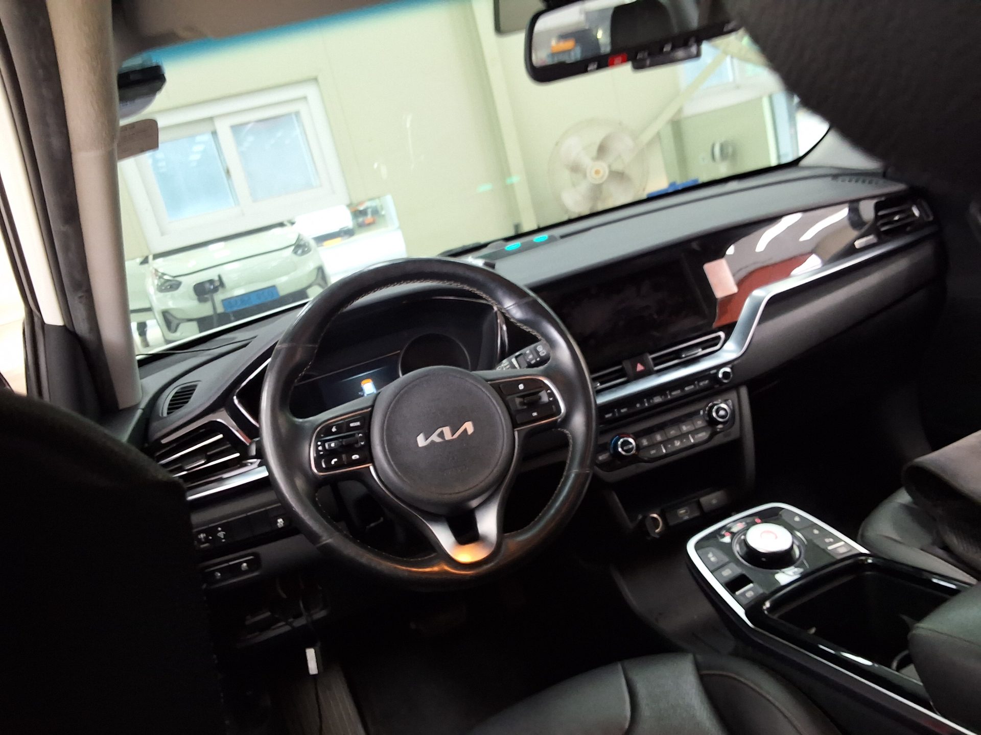 KIA NIRO PLUS AIR 2023 - zdjęcie 12