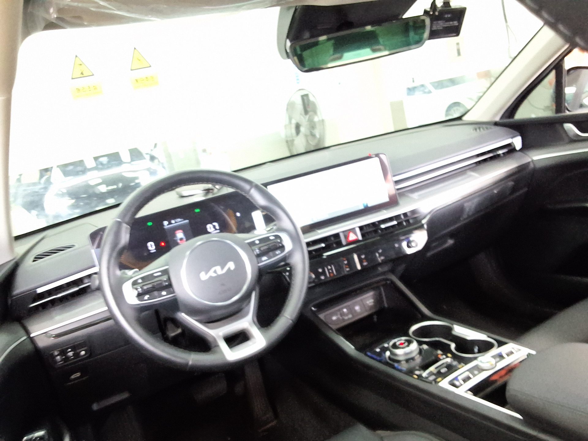 KIA THE NEW K5 (DL3) 2.0 GASOLINE PRESTIGE 2026 - zdjęcie 12