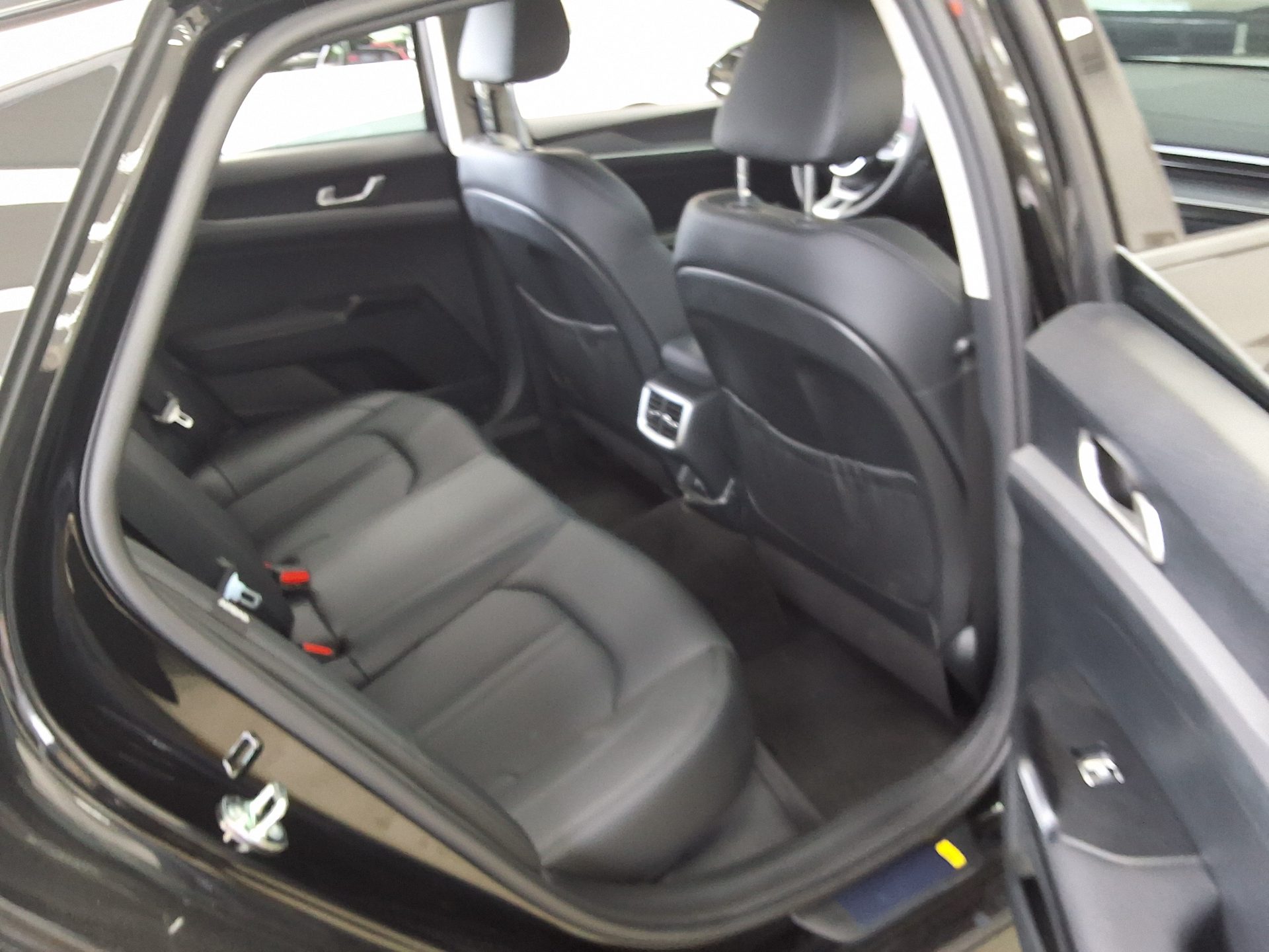 KIA THE NEW K5 (DL3) 2.0 GASOLINE PRESTIGE 2026 - zdjęcie 14