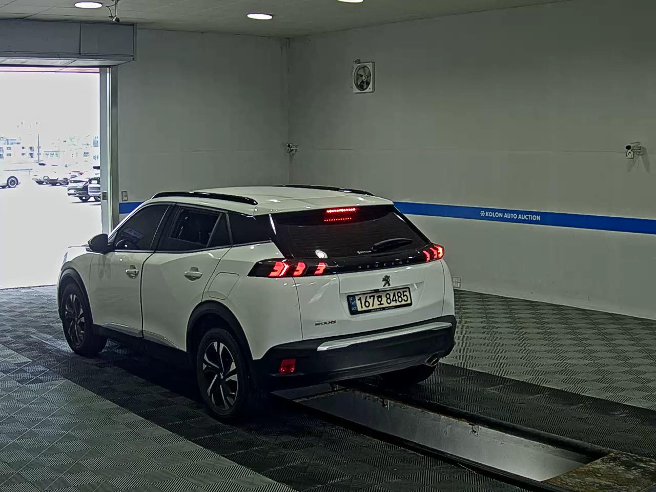 PEUGEOT 2008 (2ND GEN) 1.5 BlueHDi ALLURE 2021 - zdjęcie 6