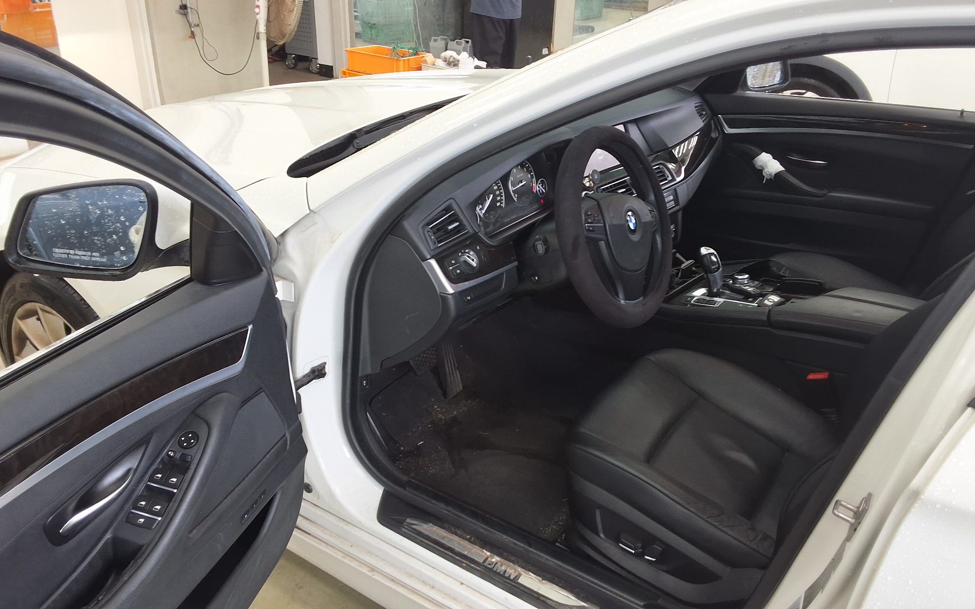 BMW 5 SERIES (6TH GEN) 528i 2012 - zdjęcie 10