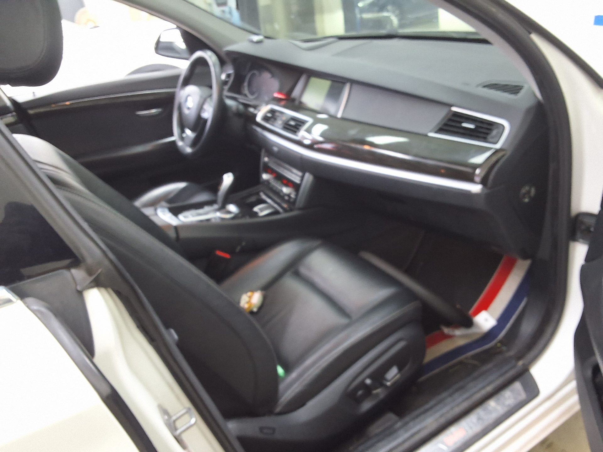 BMW GRAN TURISMO (GT) 5 SERIES GT 20d ED EDITION LUXURY 2015 - zdjęcie 15