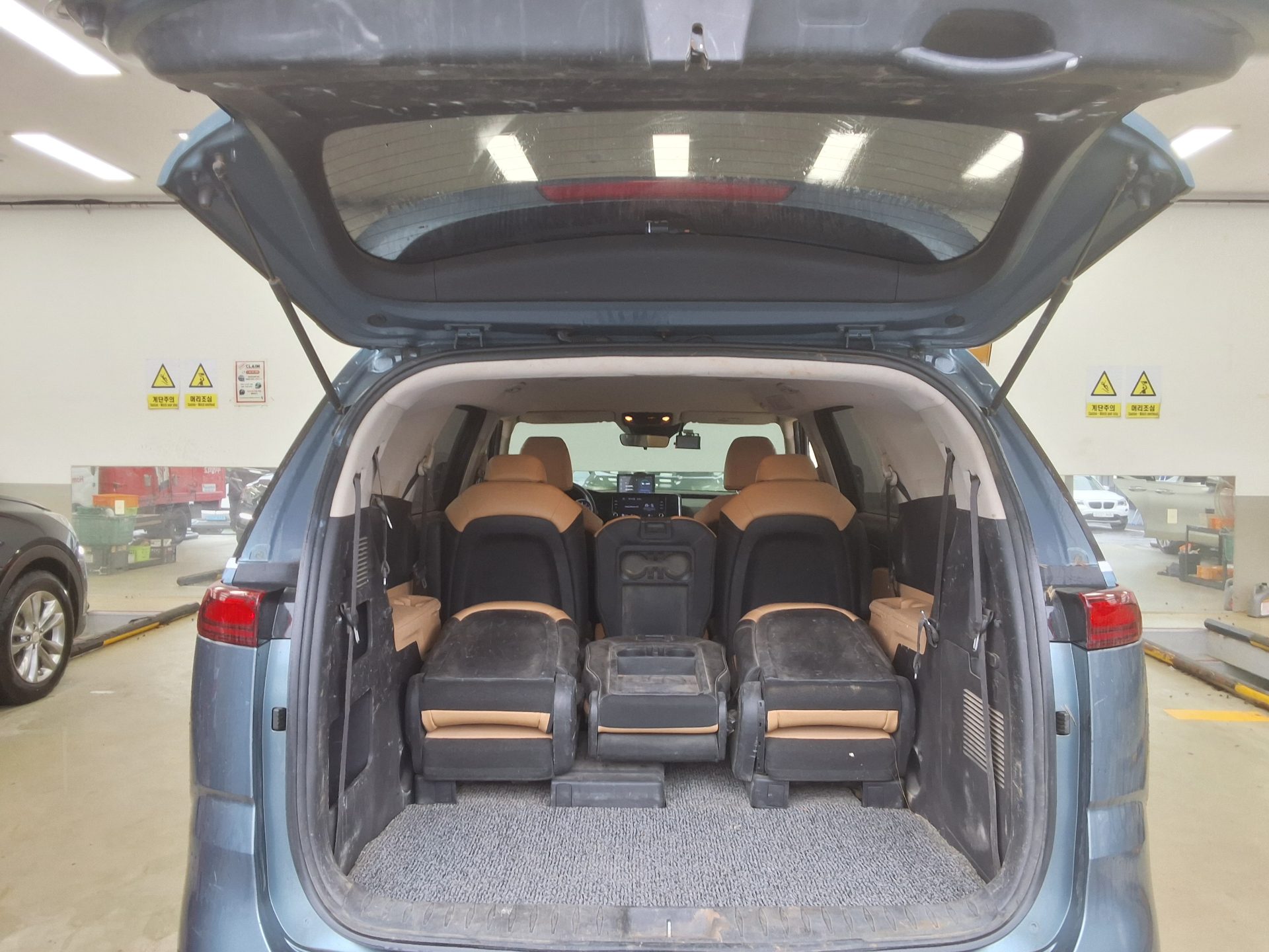 KIA NEW CARNIVAL (KA4) 11-SEATER DIESEL PRESTIGE 2021 - zdjęcie 15