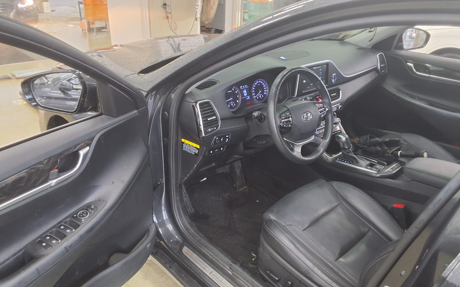 HYUNDAI GRANDEUR IG 3.0 GDi PREMIUM 2019 - zdjęcie 10
