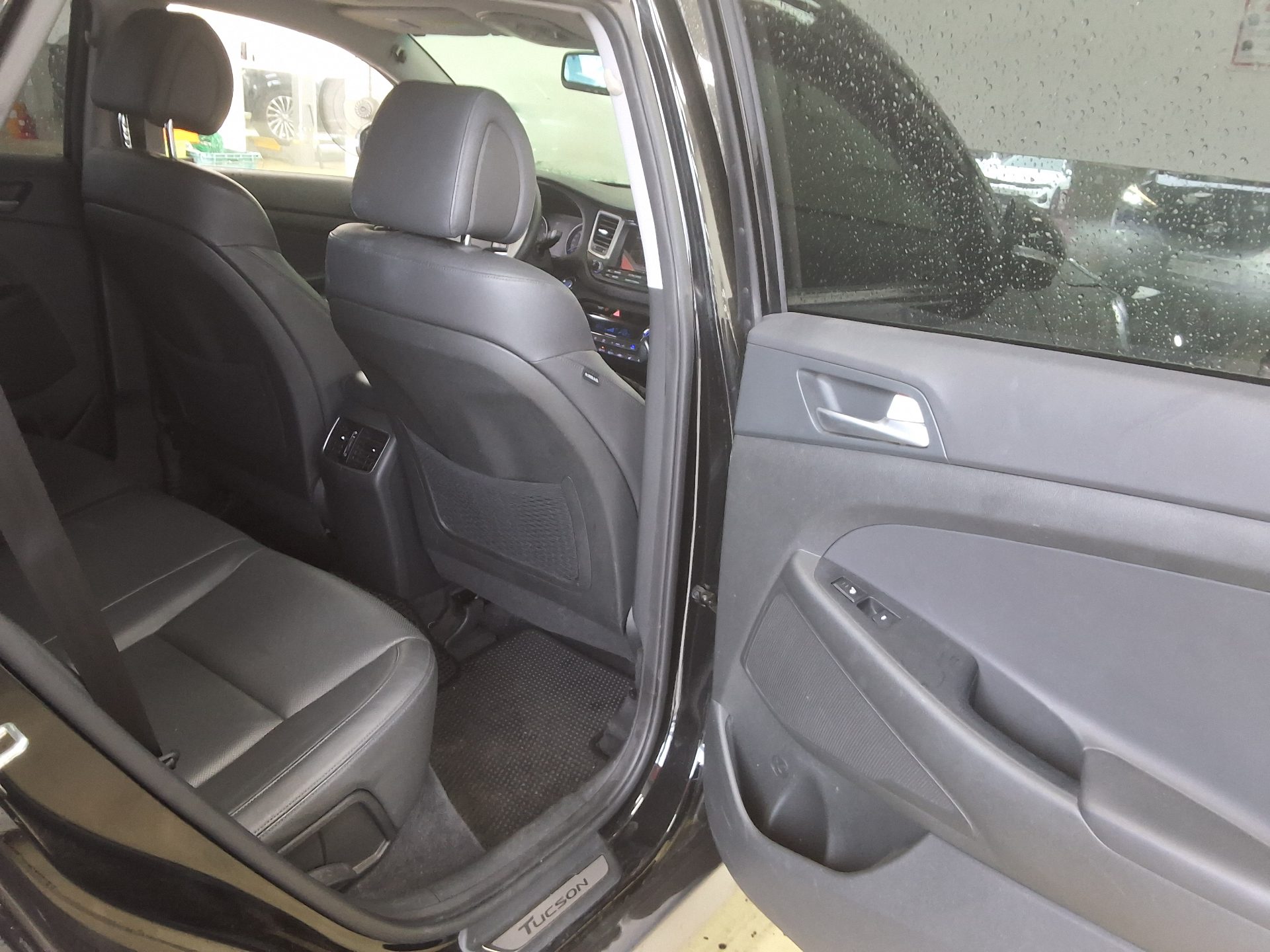 HYUNDAI ALL NEW TUCSON DIESEL 1.7 2WD PREMIUM 2017 - zdjęcie 13