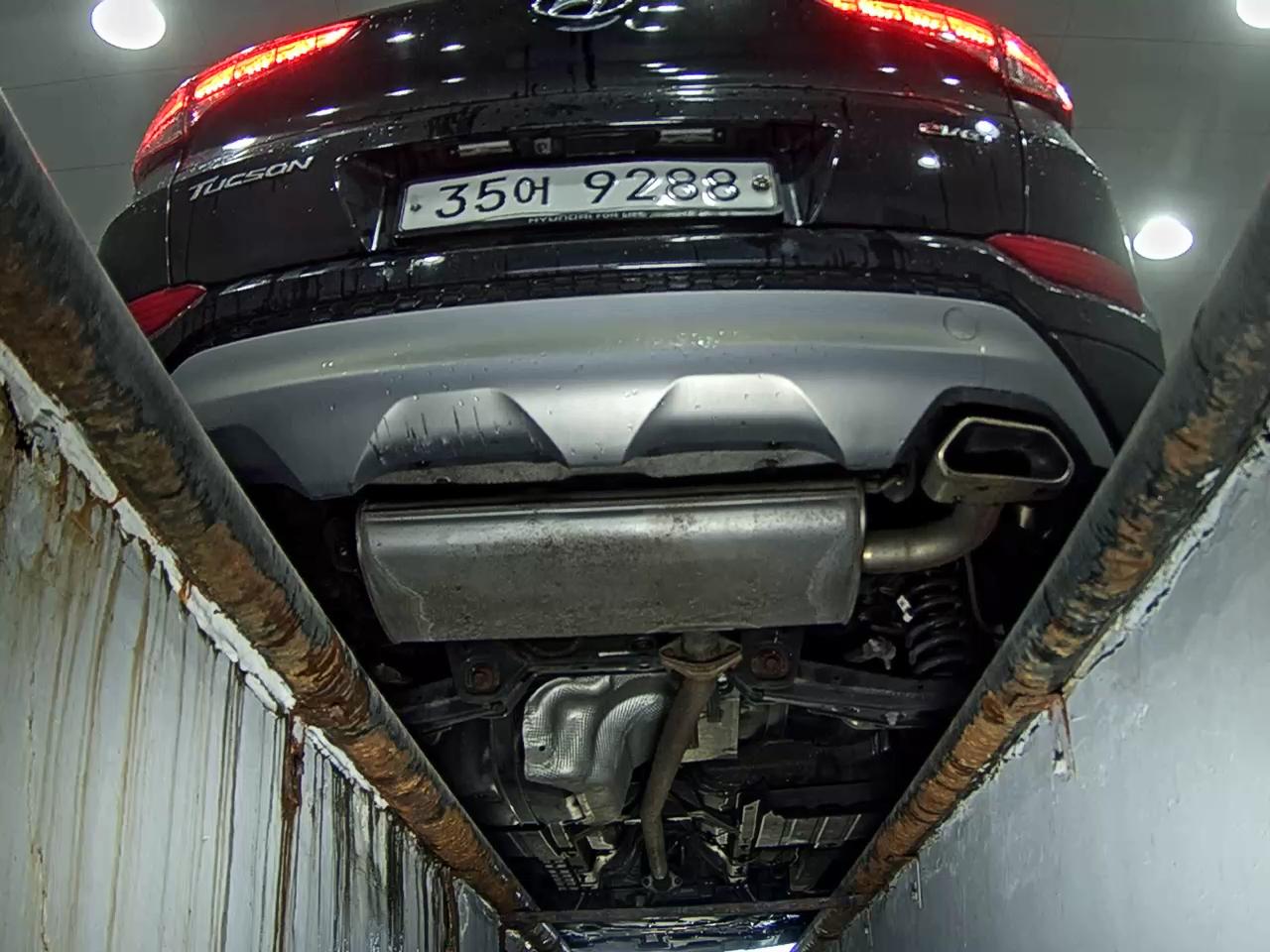 HYUNDAI ALL NEW TUCSON DIESEL 1.7 2WD PREMIUM 2017 - zdjęcie 8