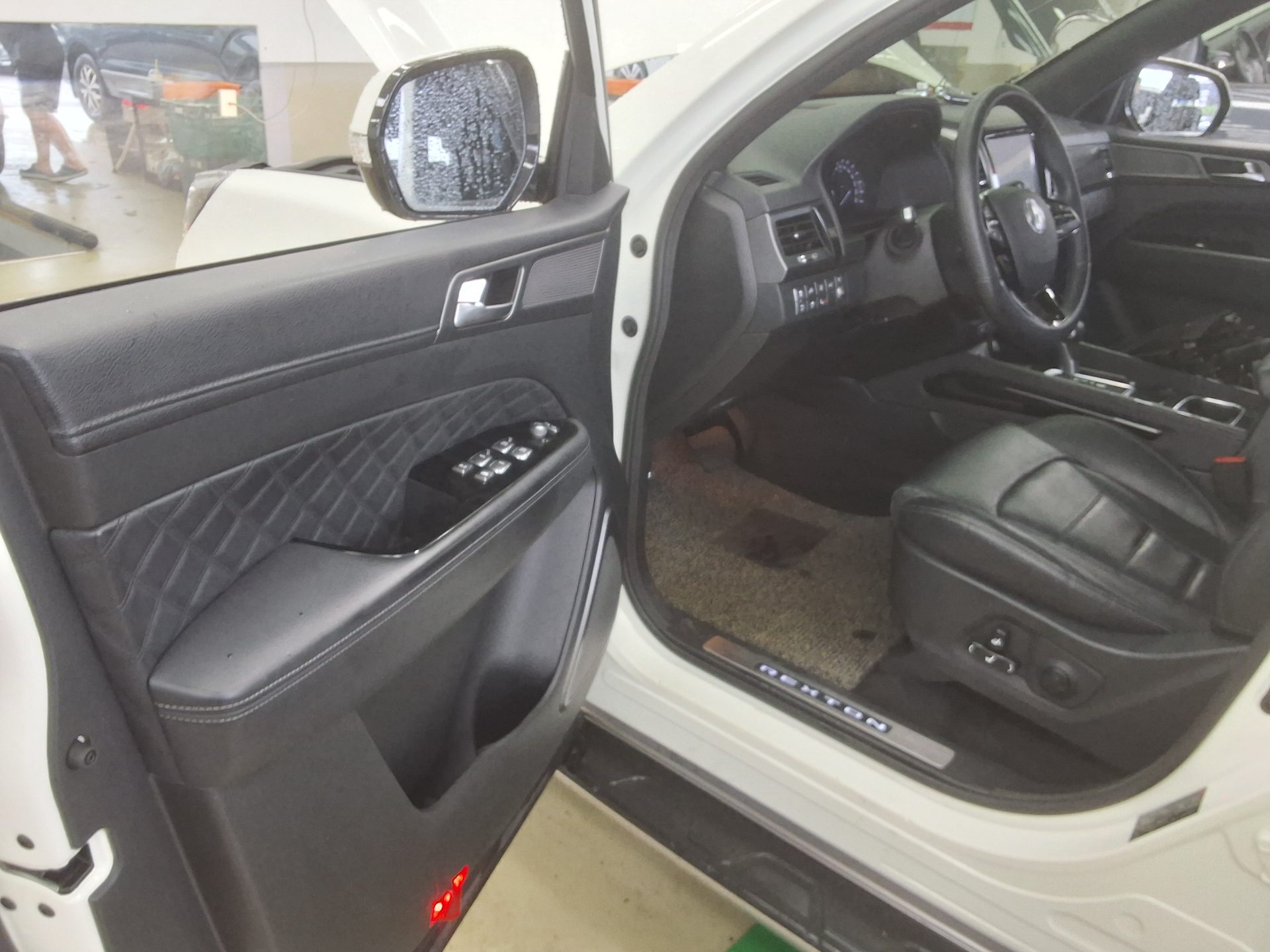 KG MOBILITY (SSANGYONG) G4 REXTON 2.2 2WD HERITAGE 2020 - zdjęcie 10