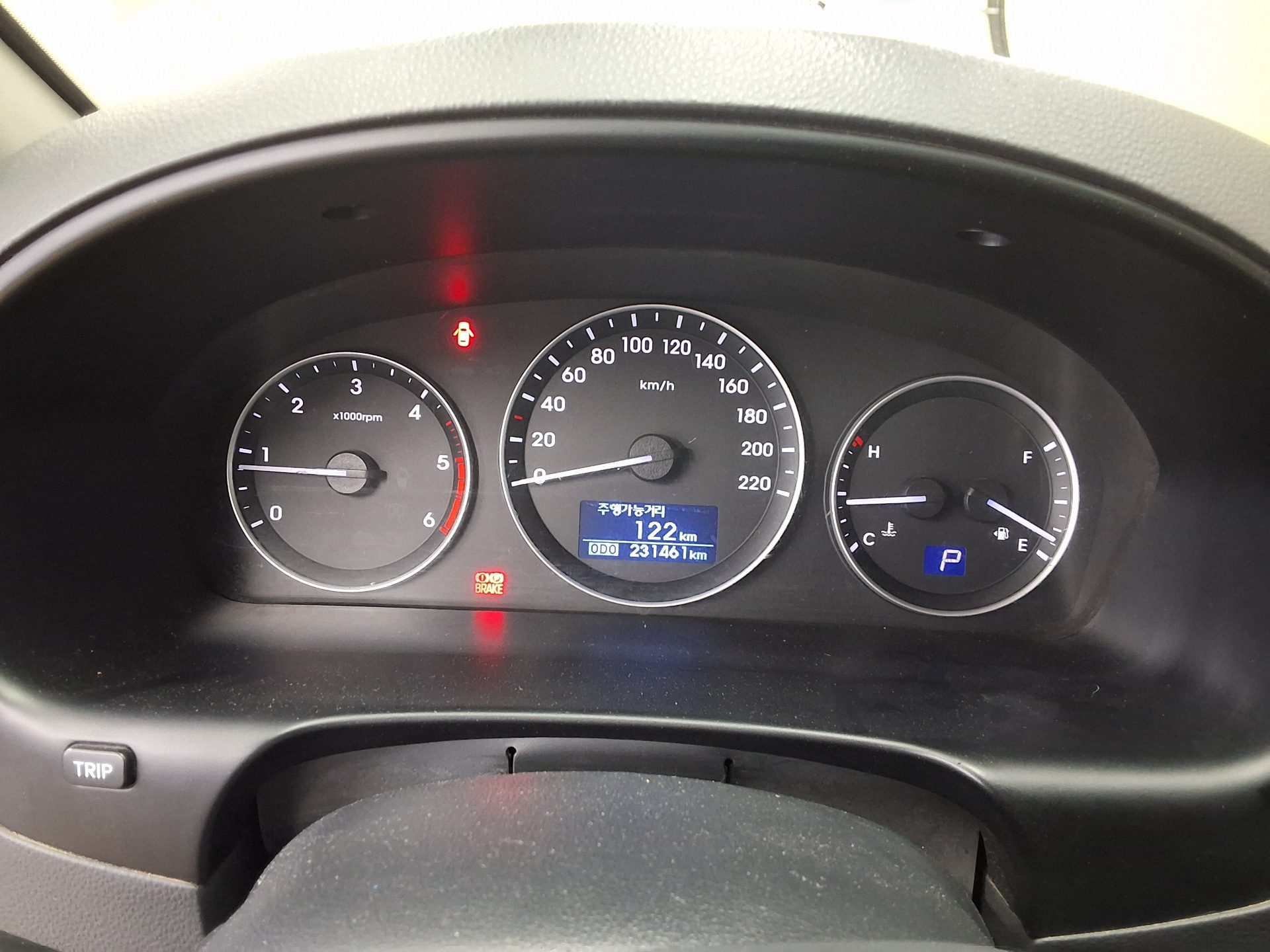 HYUNDAI GRAND STAREX 3-SEATER DIESEL VAN MODERN 2018 - zdjęcie 10
