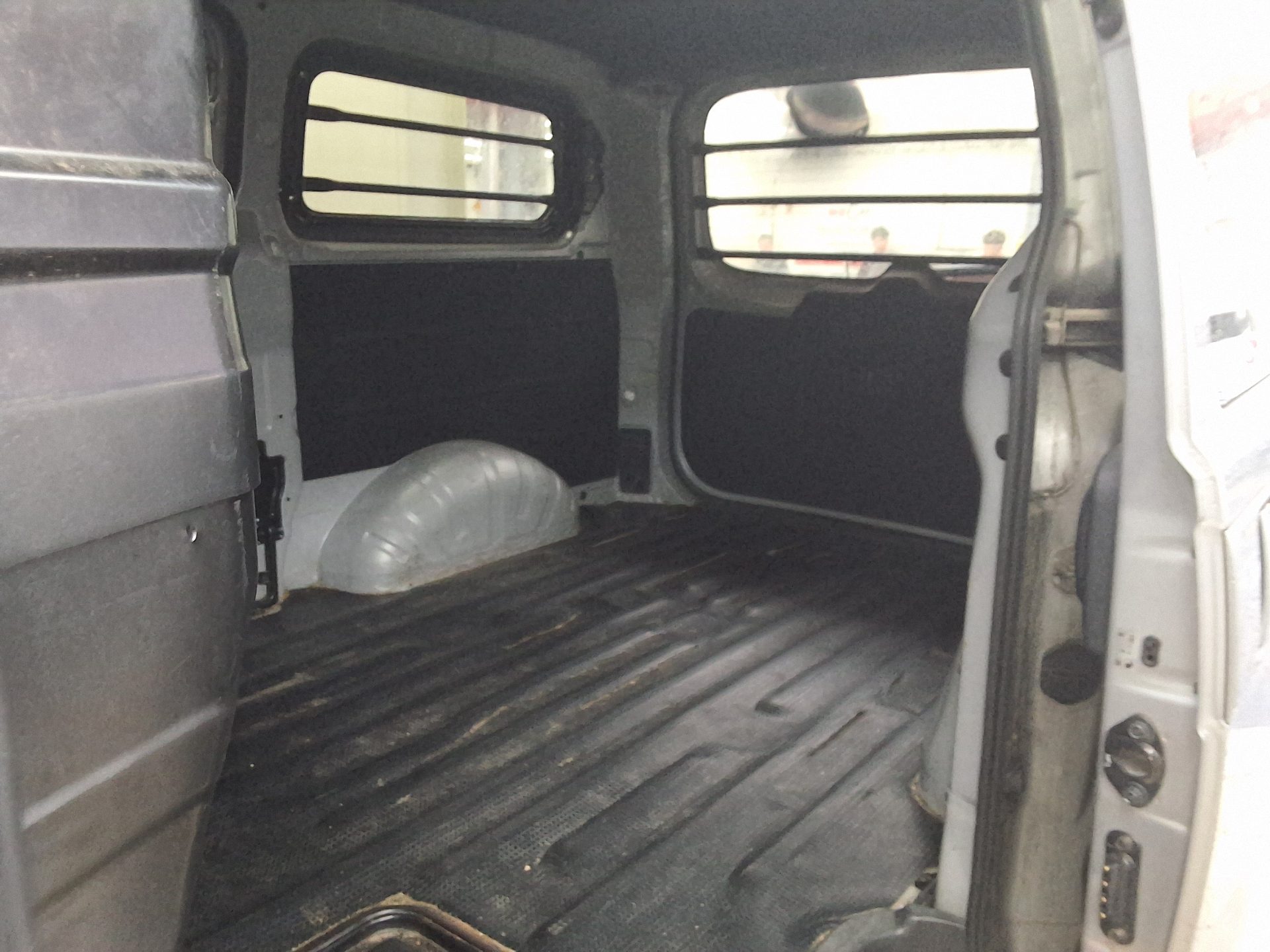 HYUNDAI GRAND STAREX 3-SEATER DIESEL VAN MODERN 2018 - zdjęcie 13