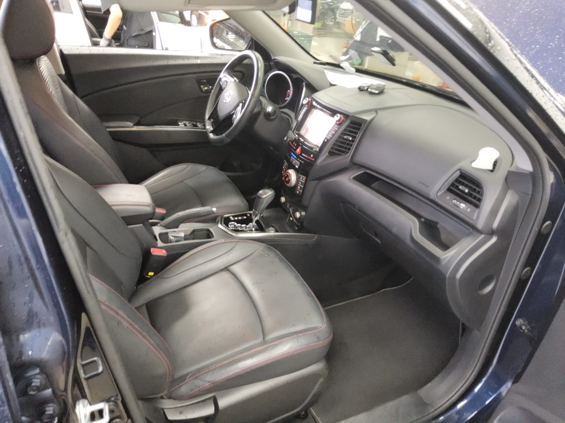 KG MOBILITY (SSANGYONG) TIVOLI AIR DIESEL 2WD IX 2016 - zdjęcie 14