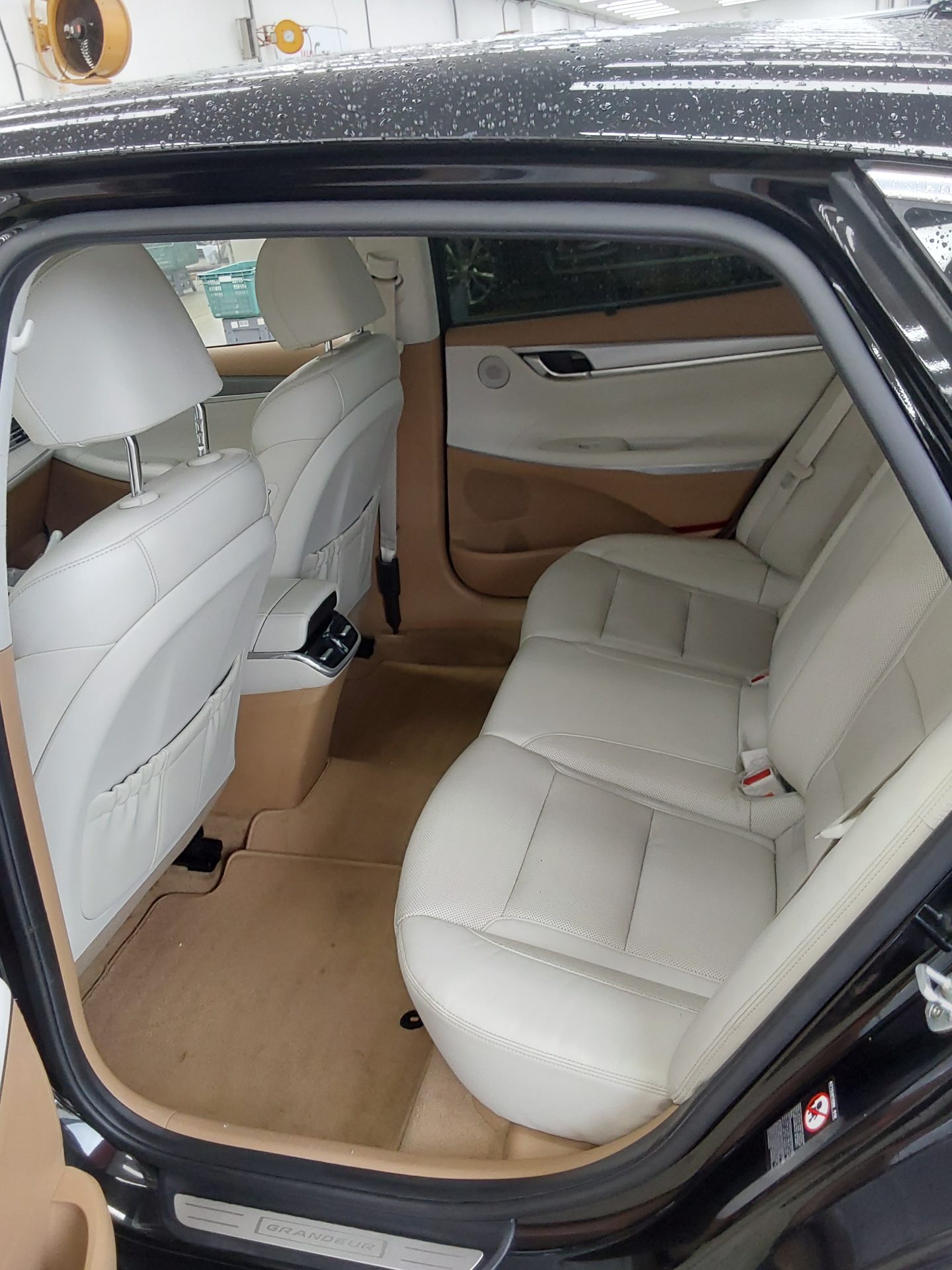 HYUNDAI THE NEW GRANDEUR IG LPi 3.0 EXCLUSIVE 2022 - zdjęcie 12