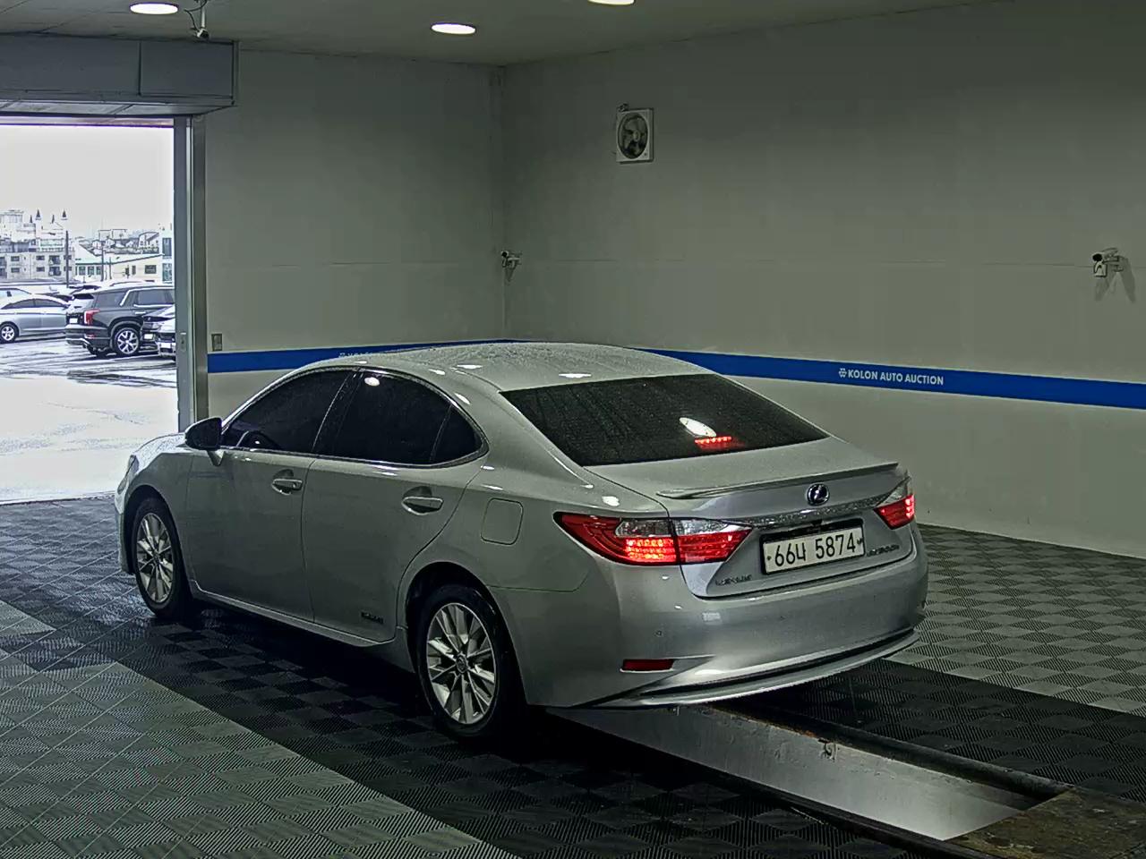 LEXUS ES (6TH GEN) 300h 2013 - zdjęcie 6
