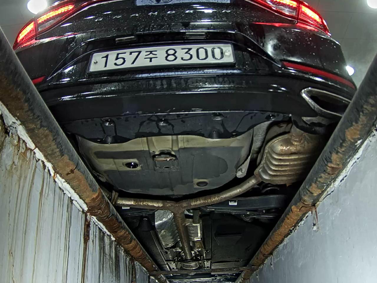 HYUNDAI GRANDEUR IG 3.0 GDi EXCLUSIVE 2018 - zdjęcie 8
