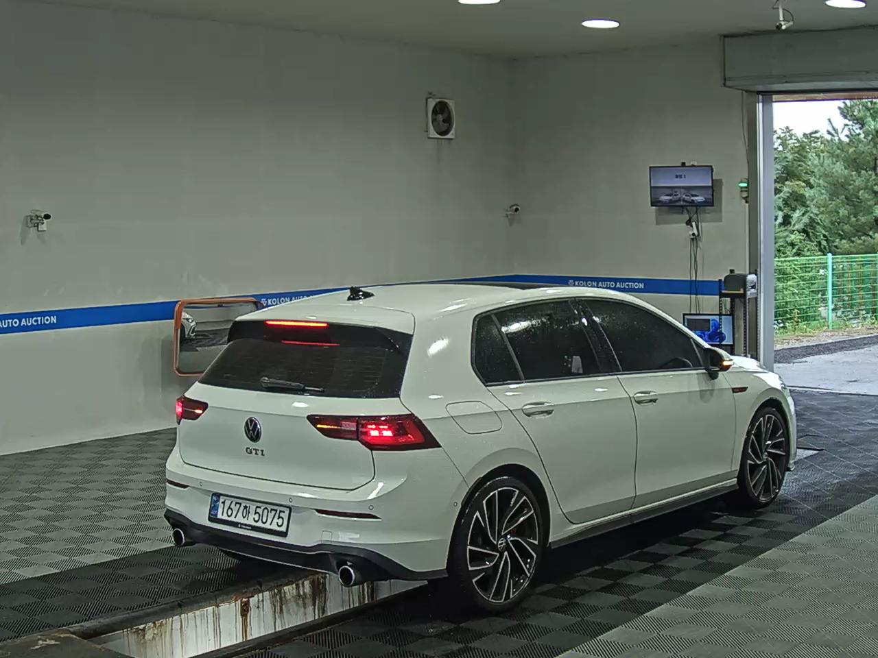 VOLKSWAGEN GOLF (8TH GEN) 2.0 GTI 2024 - zdjęcie 5