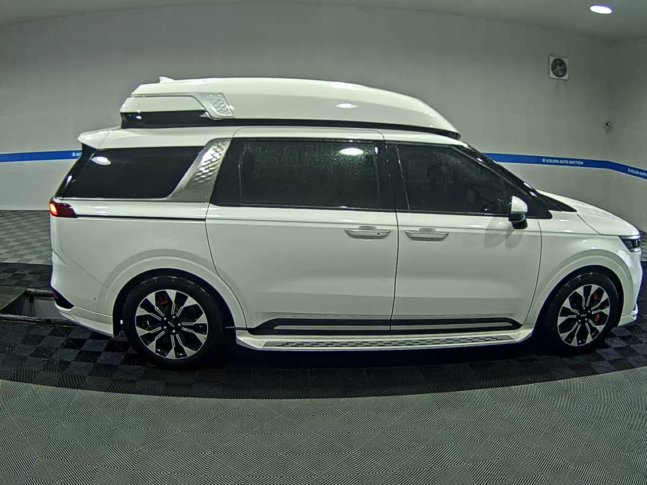 KIA NEW CARNIVAL (KA4) HI-LIMOUSINE SPECIAL BODY MAJOR CAR 2023 - zdjęcie 4