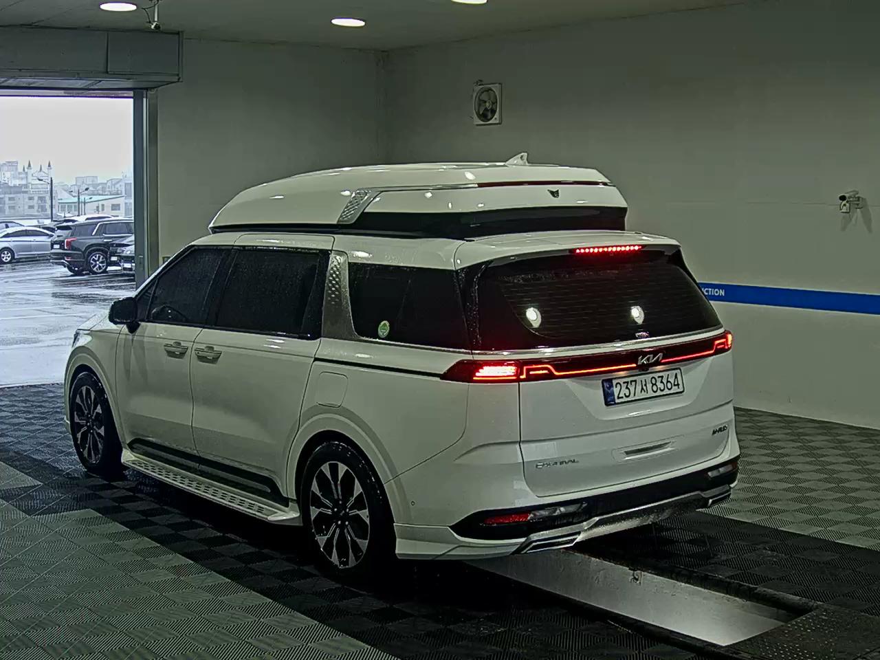 KIA NEW CARNIVAL (KA4) HI-LIMOUSINE SPECIAL BODY MAJOR CAR 2023 - zdjęcie 6
