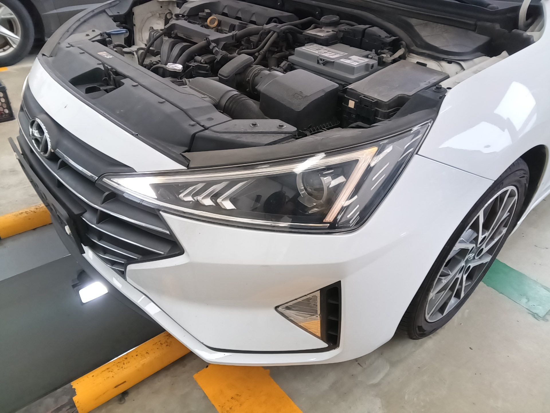 HYUNDAI THE NEW AVANTE AD 1.6 GASOLINE SMART CHOICE 2020 - zdjęcie 32