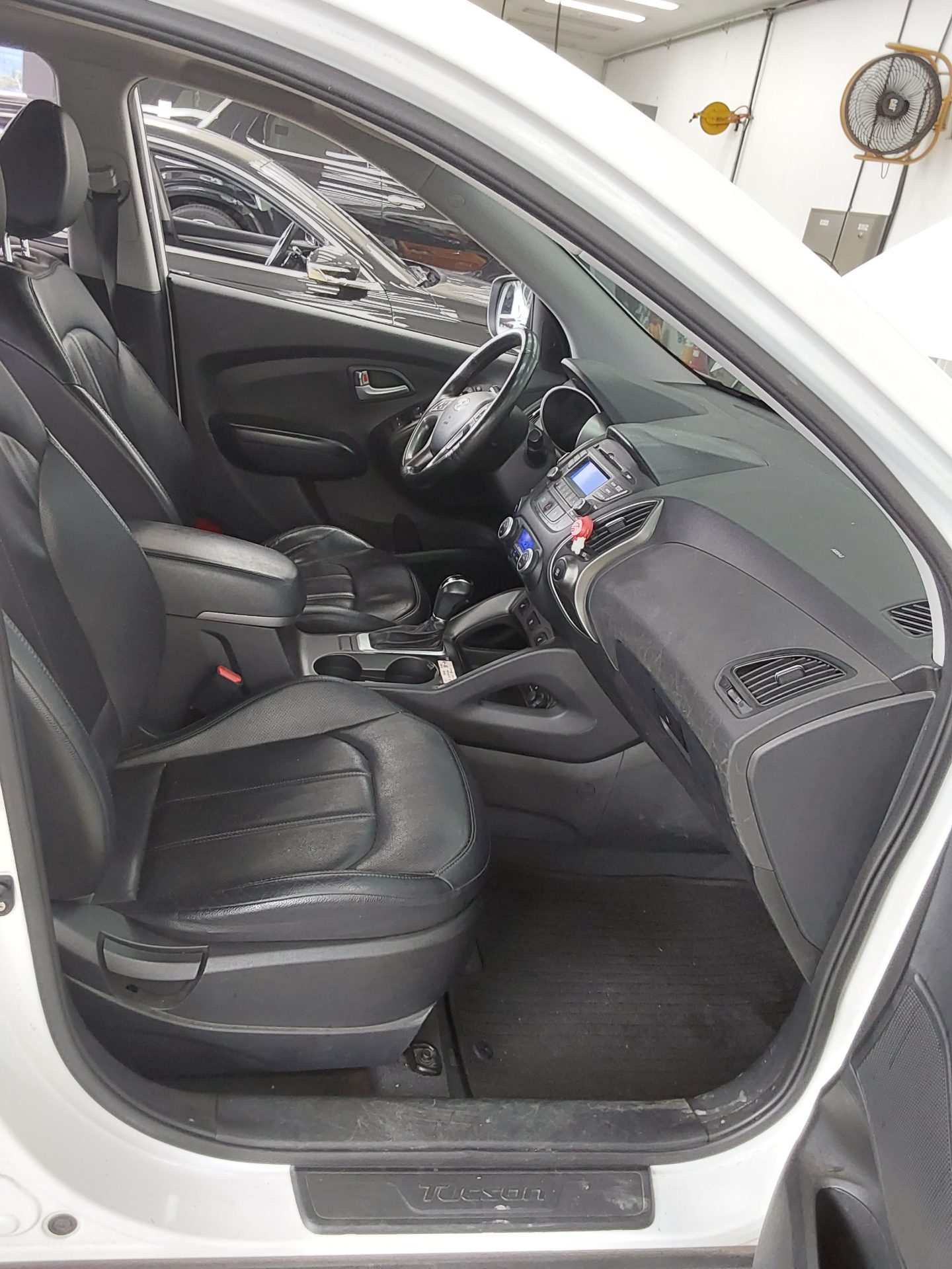HYUNDAI NEW TUCSON ix DIESEL R2.0 2WD SMART SPECIAL 2014 - zdjęcie 14