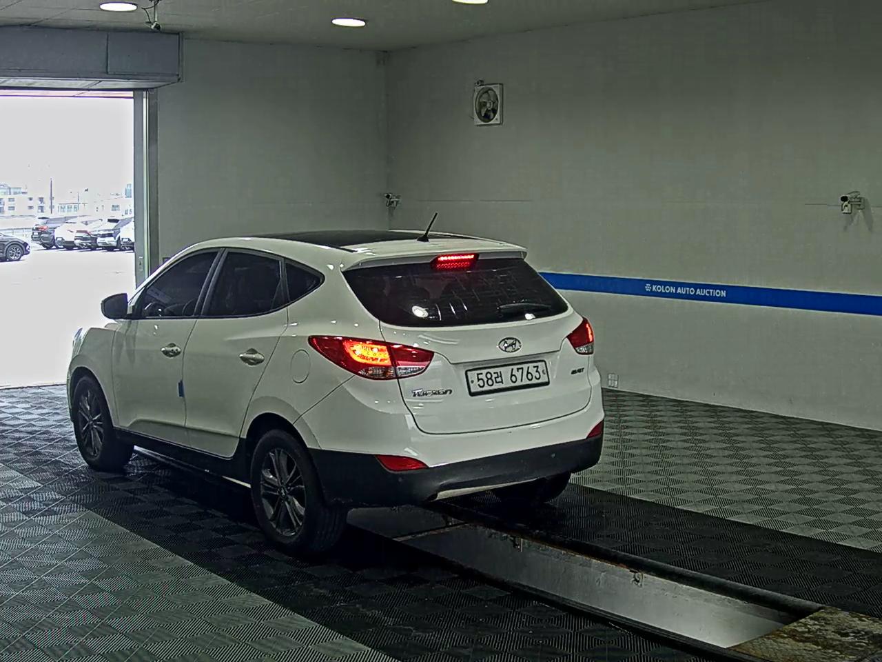 HYUNDAI NEW TUCSON ix DIESEL R2.0 2WD SMART SPECIAL 2014 - zdjęcie 6