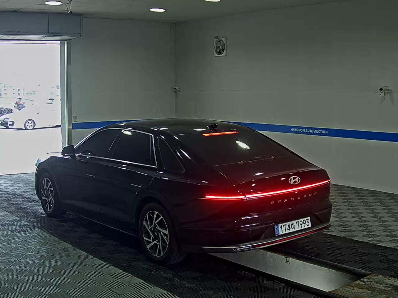 HYUNDAI THE ALL NEW GRANDEUR HYBRID 1.6 HYBRID PREMIUM 2023 - zdjęcie 6