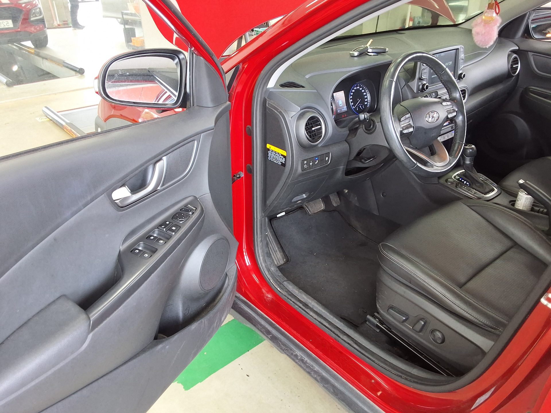 HYUNDAI KONA 1.6 GASOLINE 2WD MODERN POP 2019 - zdjęcie 11