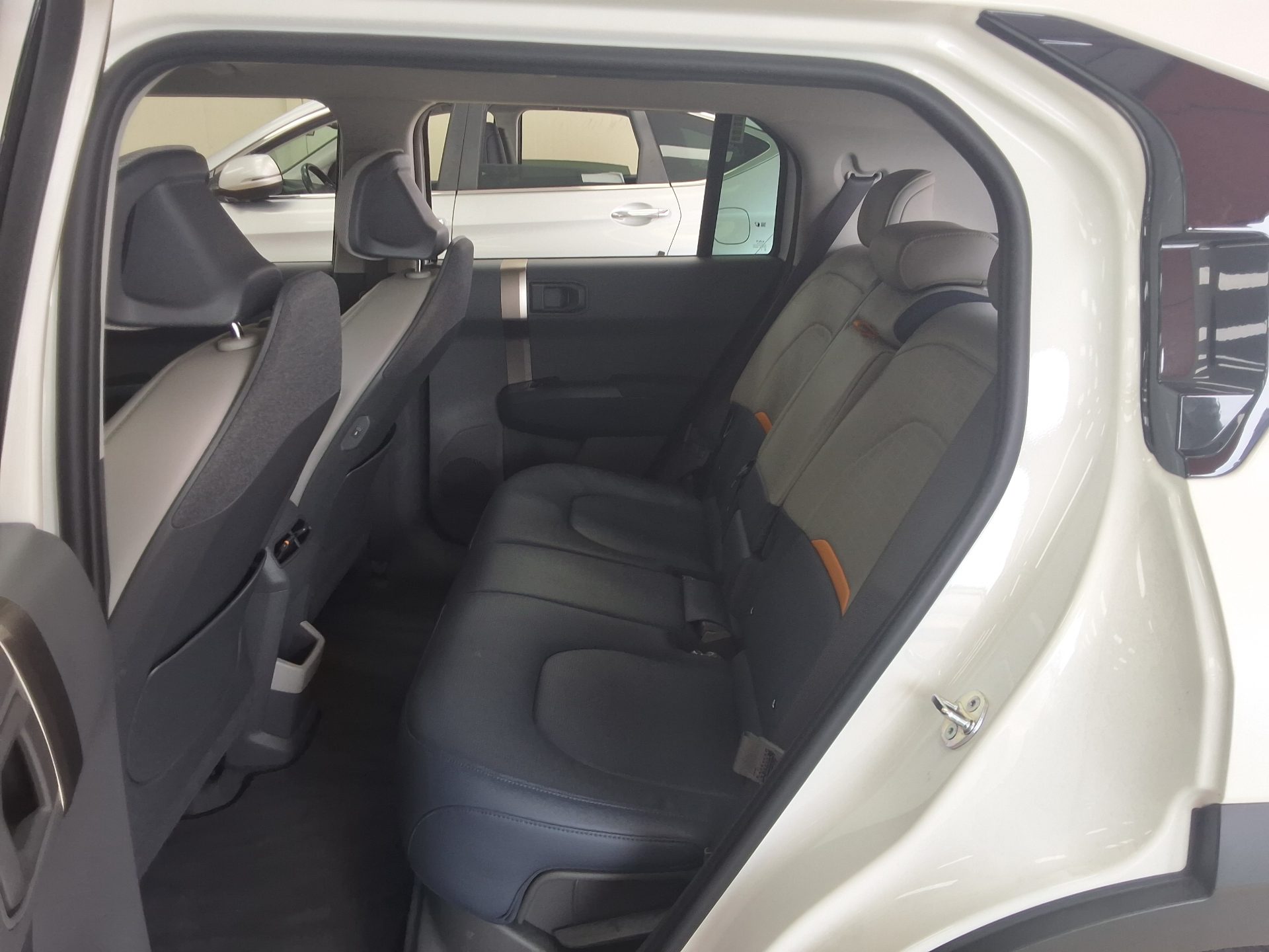 KIA EV3 STANDARD EARTH 2025 - zdjęcie 13