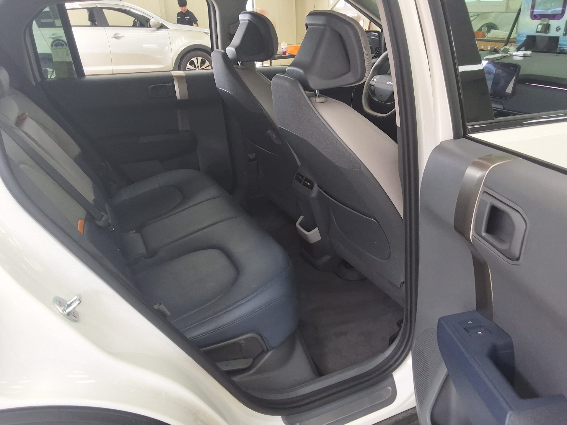 KIA EV3 STANDARD EARTH 2025 - zdjęcie 14