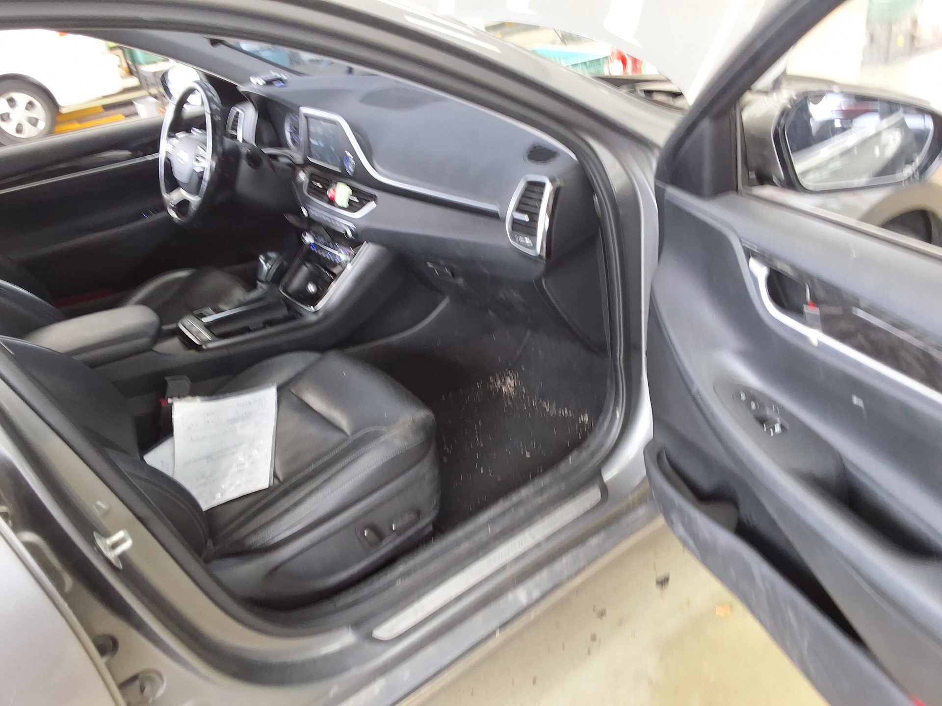 HYUNDAI GRANDEUR IG 3.0 LPi RENTAL CAR MODERN 2019 - zdjęcie 15