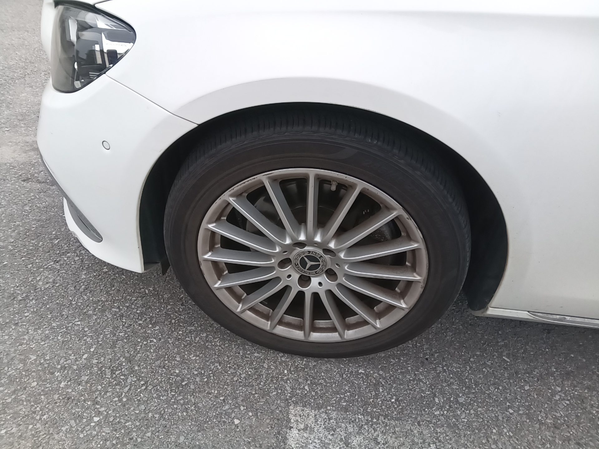 MERCEDES-BENZ E-CLASS (5TH GEN) E250 EXCLUSIVE 2021 - zdjęcie 27
