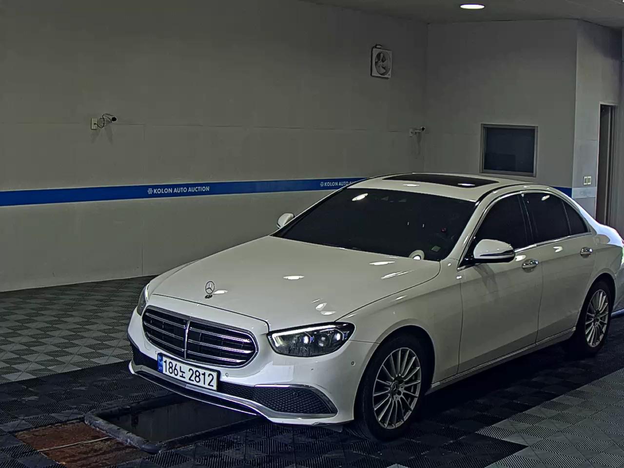 MERCEDES-BENZ E-CLASS (5TH GEN) E250 EXCLUSIVE 2021 - zdjęcie 2