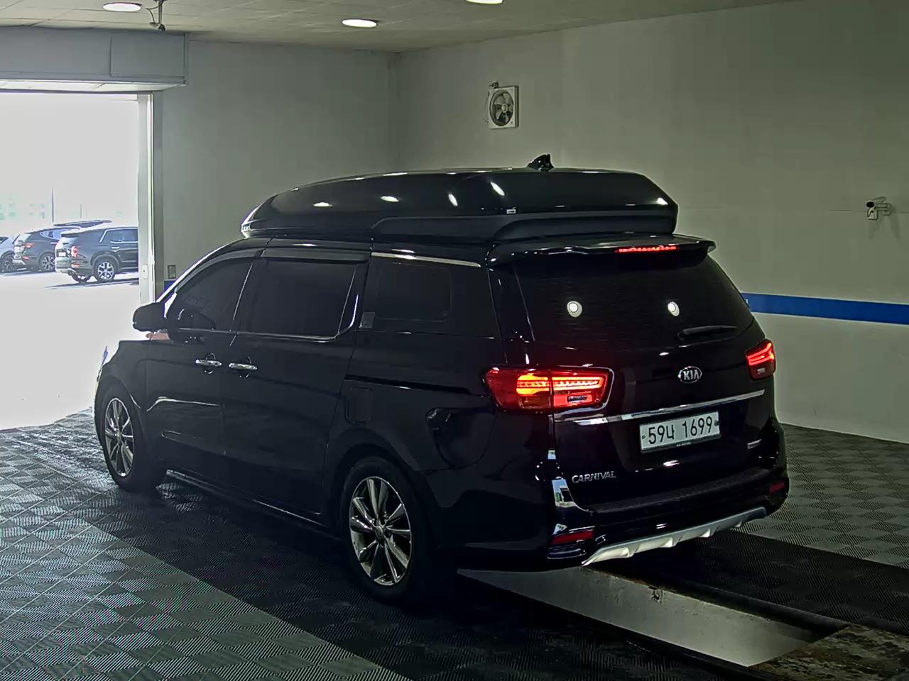 KIA THE NEW CARNIVAL HI-LIMOUSINE 9-SEATER DIESEL NOBLESSE SPECIAL 2019 - zdjęcie 6