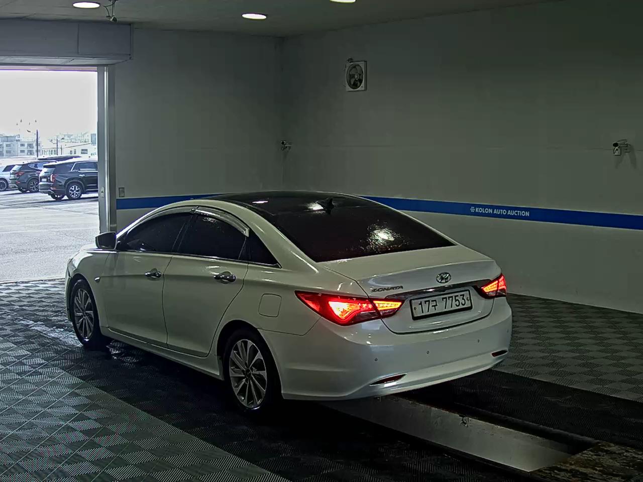HYUNDAI SONATA THE BRILLIANT LPi RENTAL CAR PREMIUM SPECIAL 2014 - zdjęcie 6