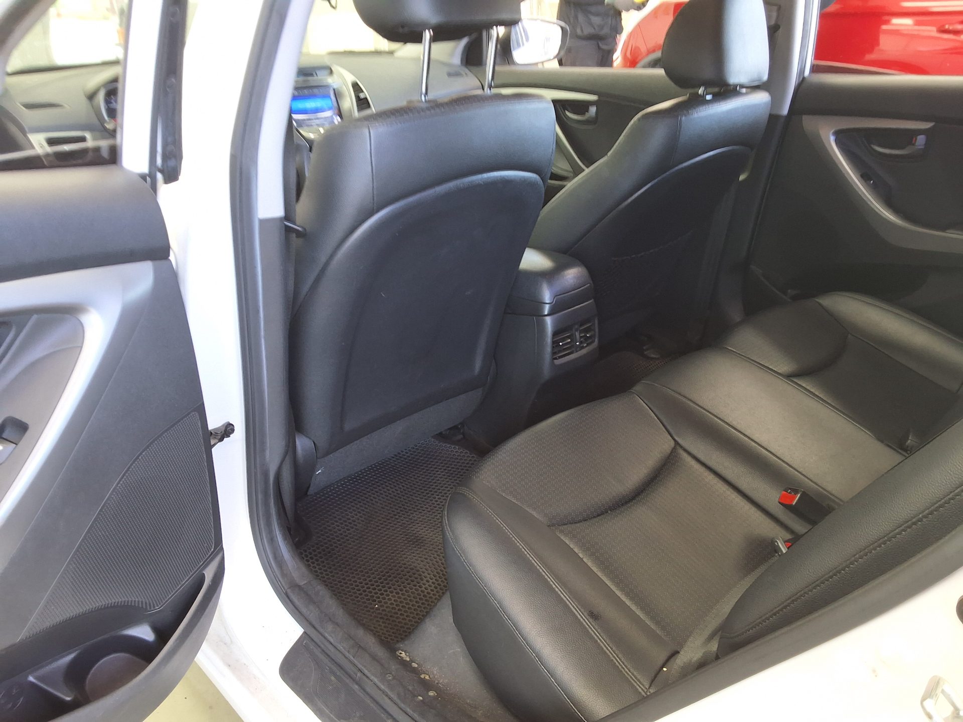 HYUNDAI THE NEW AVANTE MD 1.6 GDi SMART 2014 - zdjęcie 12