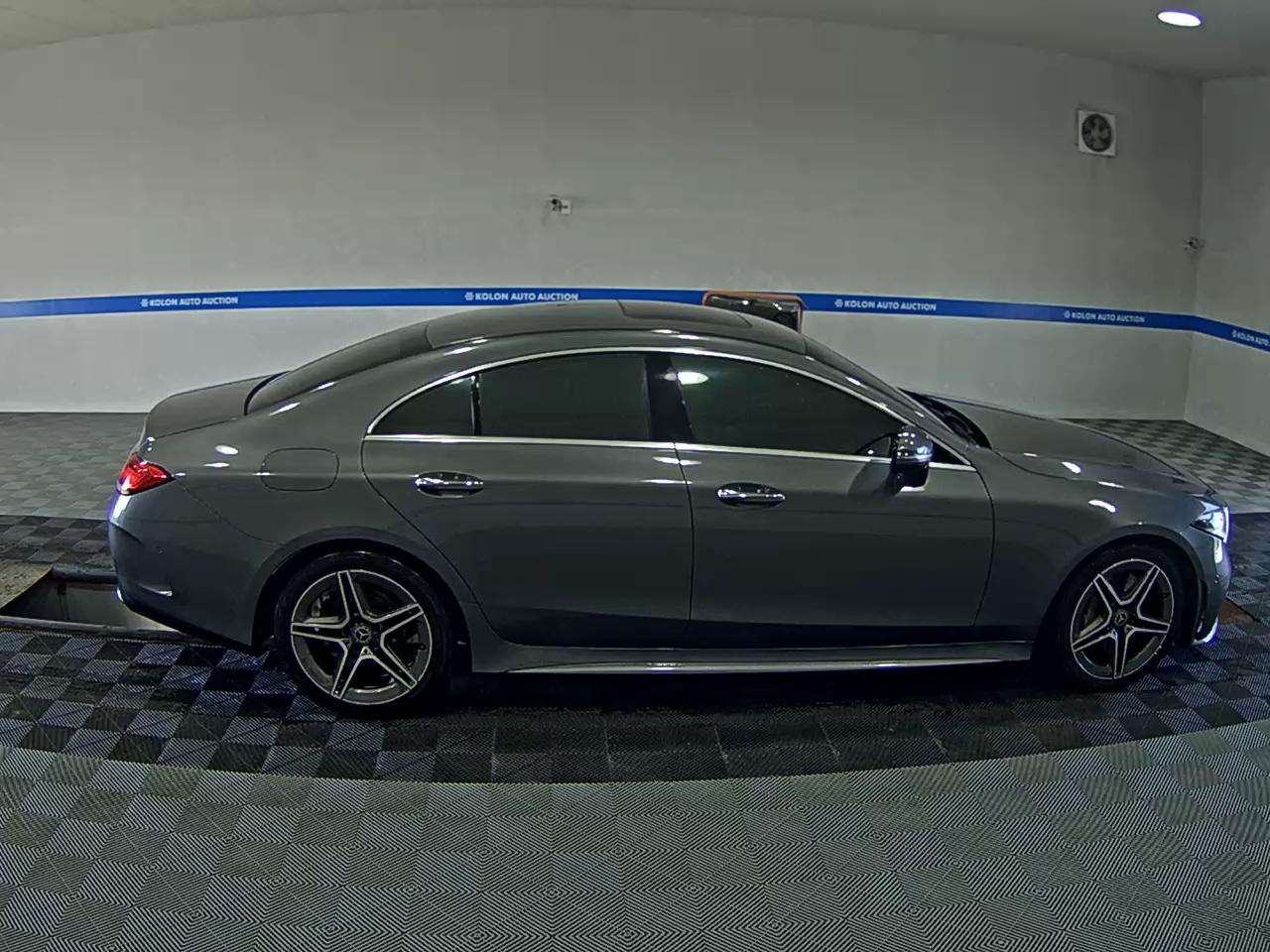 MERCEDES-BENZ CLS-CLASS (3RD GEN) CLS 300d AMG LINE 2019 - zdjęcie 4