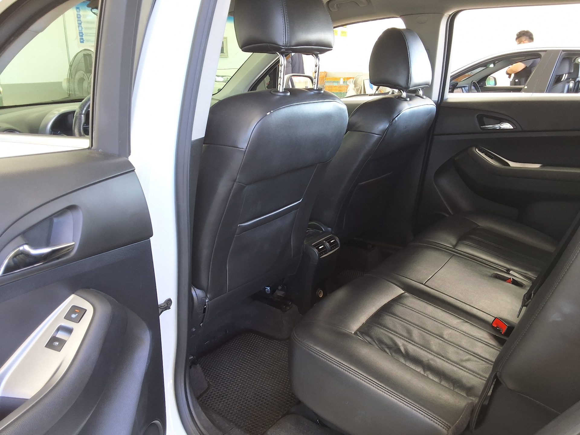 CHEVROLET (DAEWOO) ORLANDO 2.0 DIESEL LTZ PREMIUM 2014 - zdjęcie 12