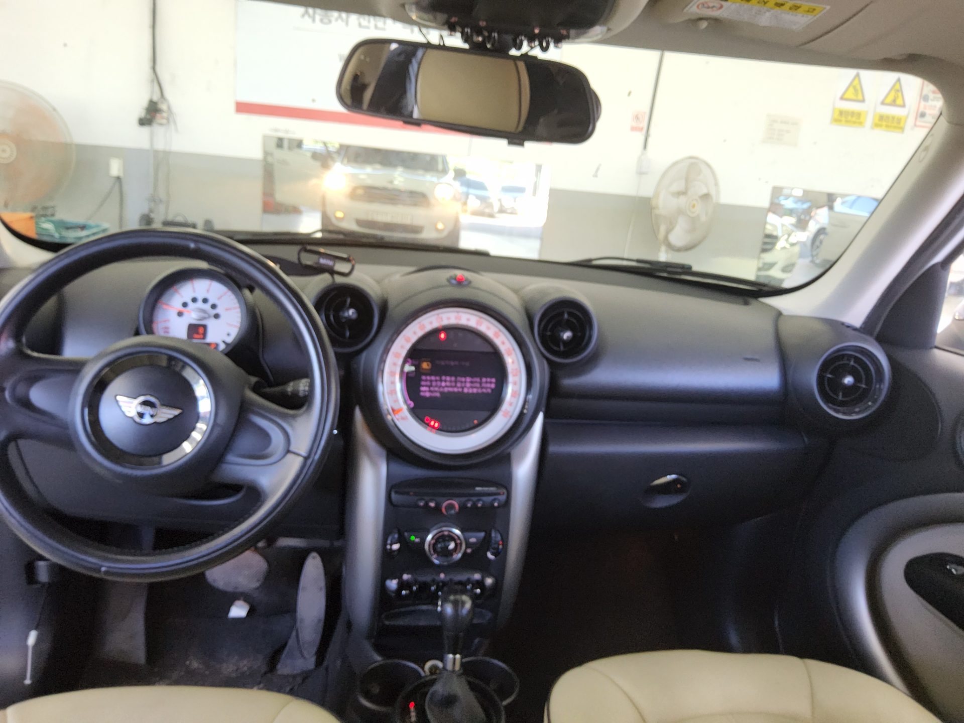 MINI COUNTRYMAN 2.0 D SE 2013 - zdjęcie 11
