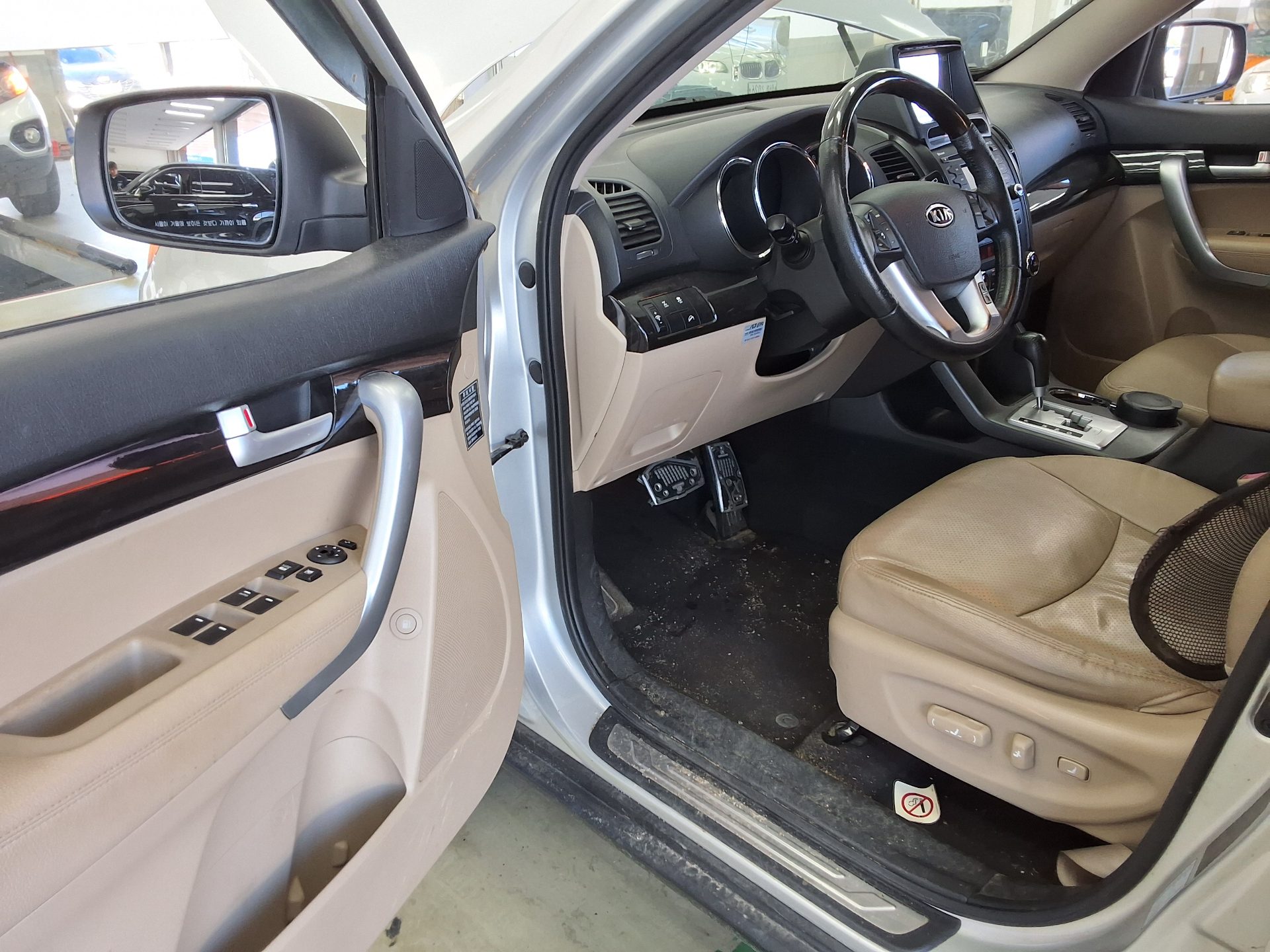 KIA SORENTO R DIESEL 2.2 4WD TLX LUXURY MODEL 2010 - zdjęcie 11