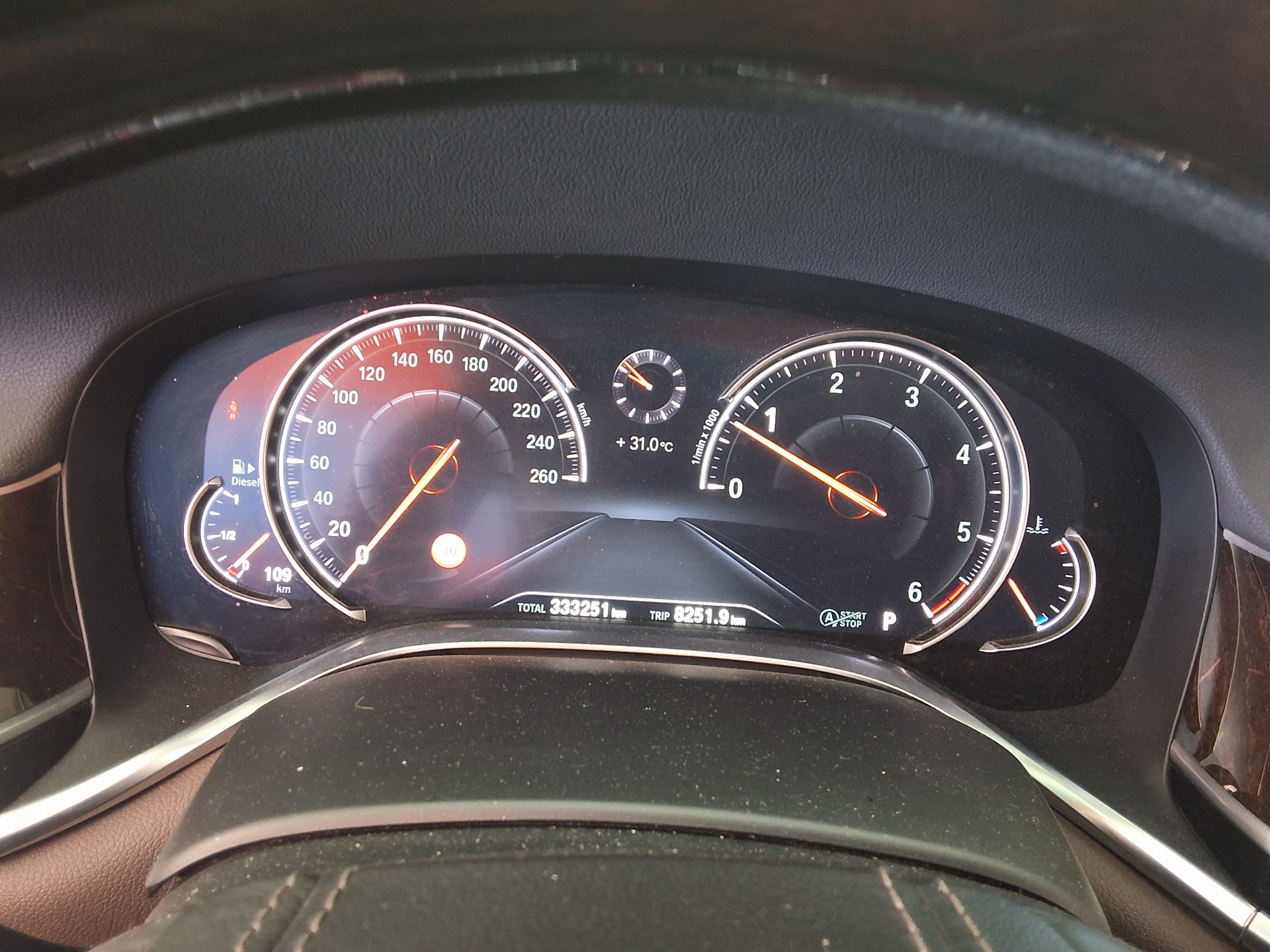 BMW 7 SERIES (6TH GEN) 740Ld xDRIVE 2016 - zdjęcie 10