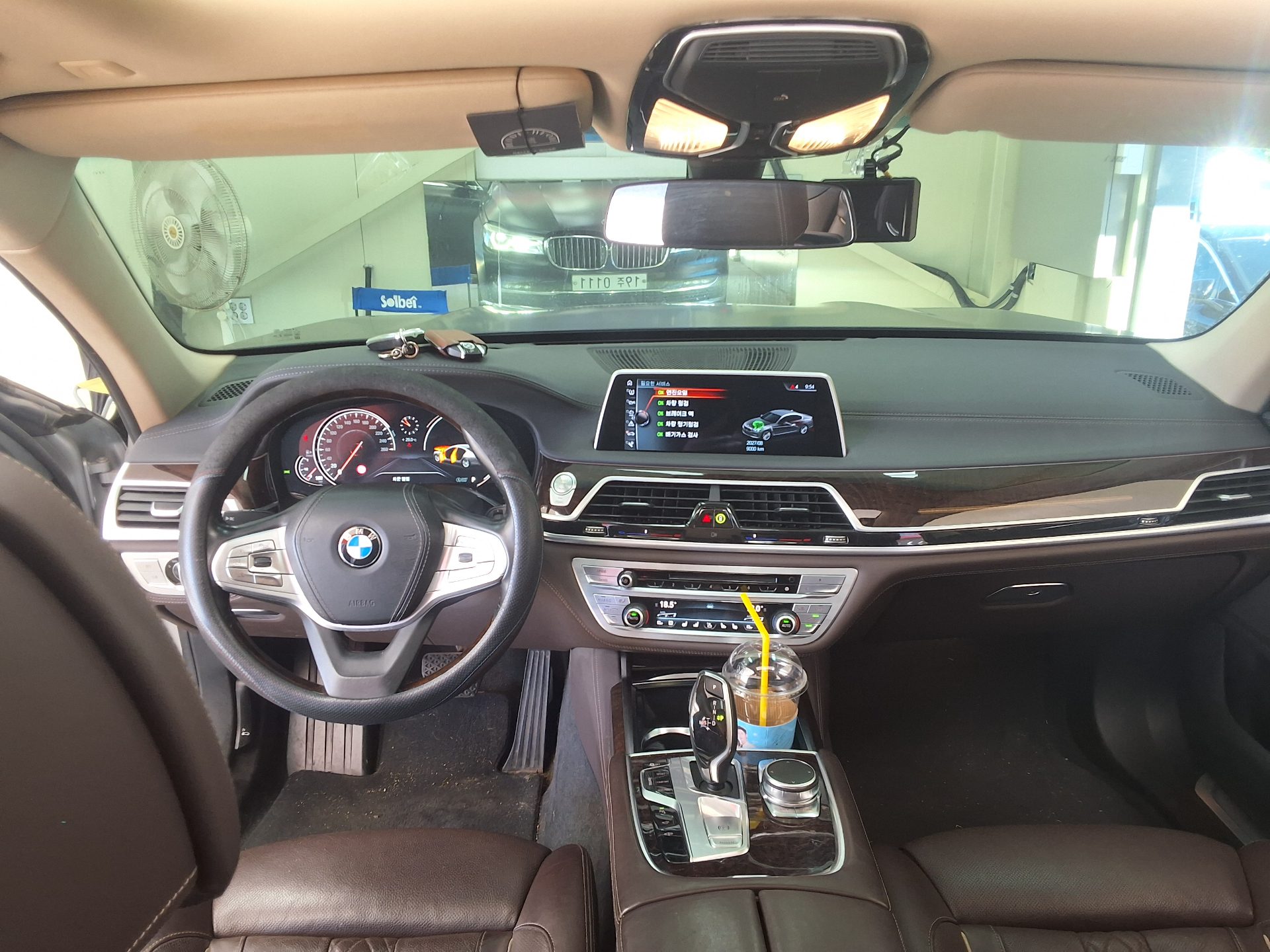BMW 7 SERIES (6TH GEN) 740Ld xDRIVE 2016 - zdjęcie 12