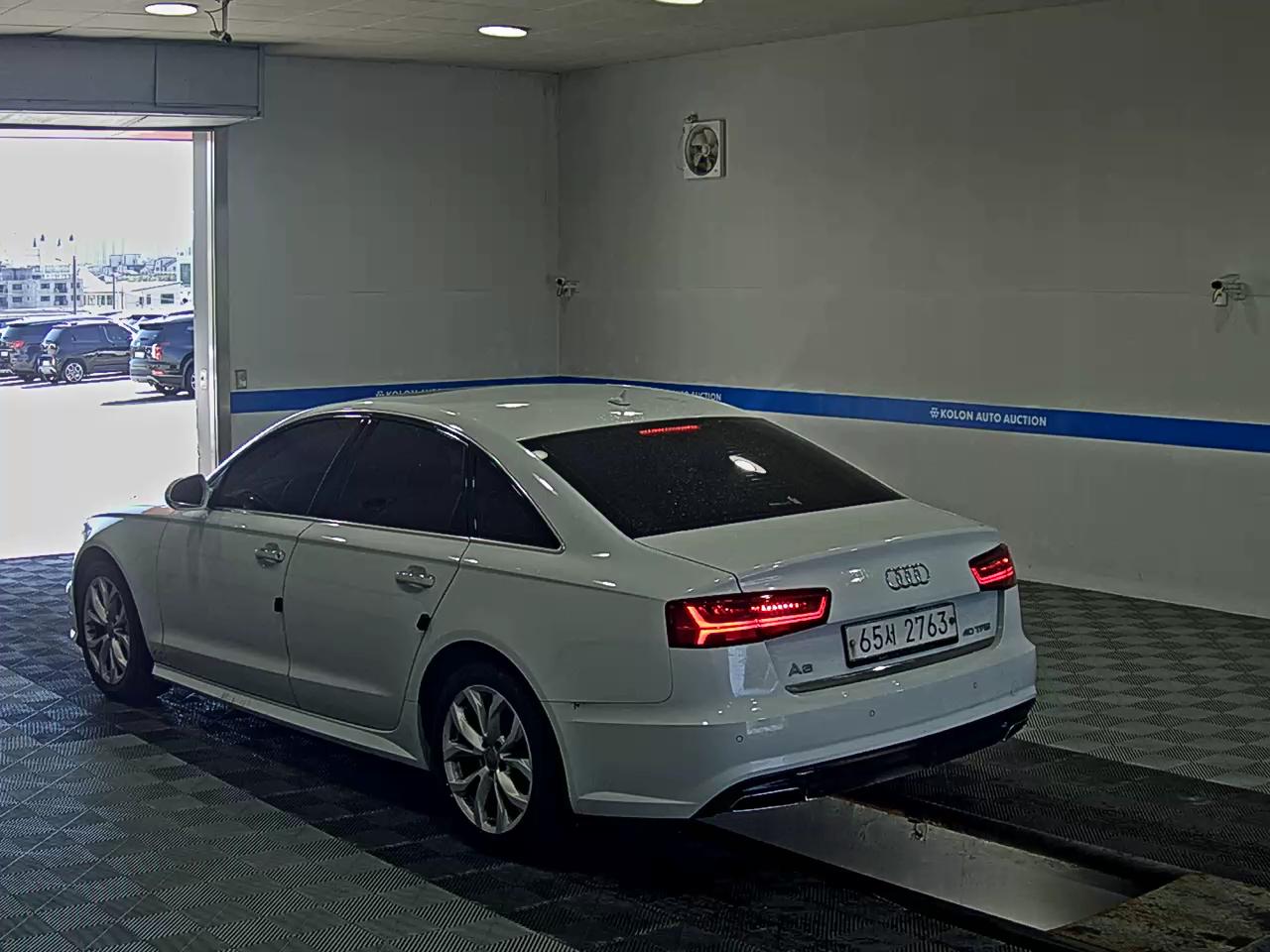 AUDI A6 (4TH GEN) 40 TFSI 2018 - zdjęcie 6