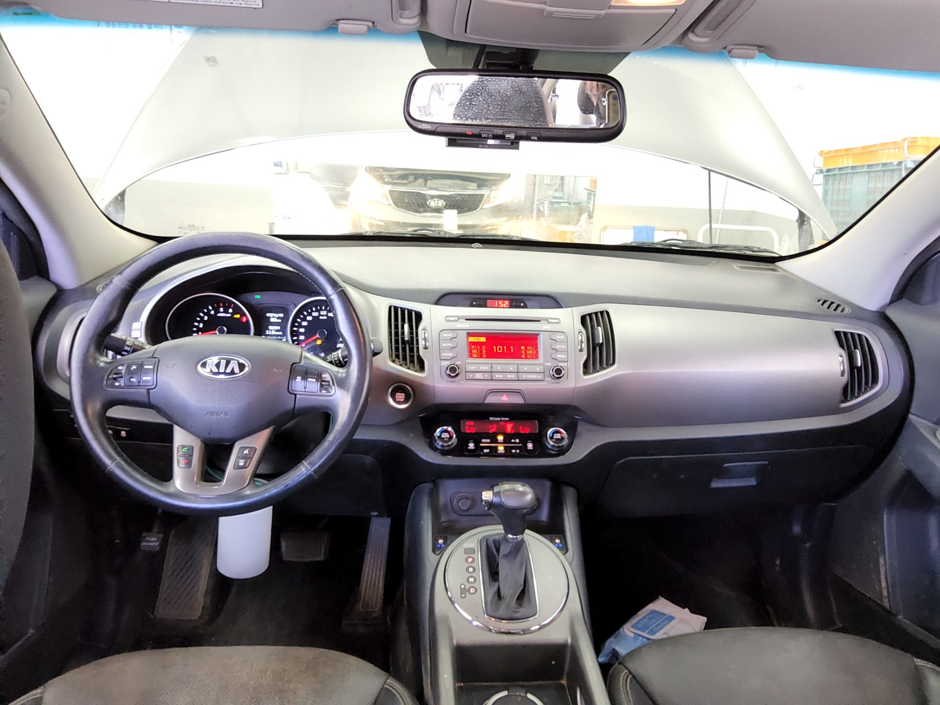 KIA THE NEW SPORTAGE R DIESEL R2.0 2WD PRESTIGE 2014 - zdjęcie 11